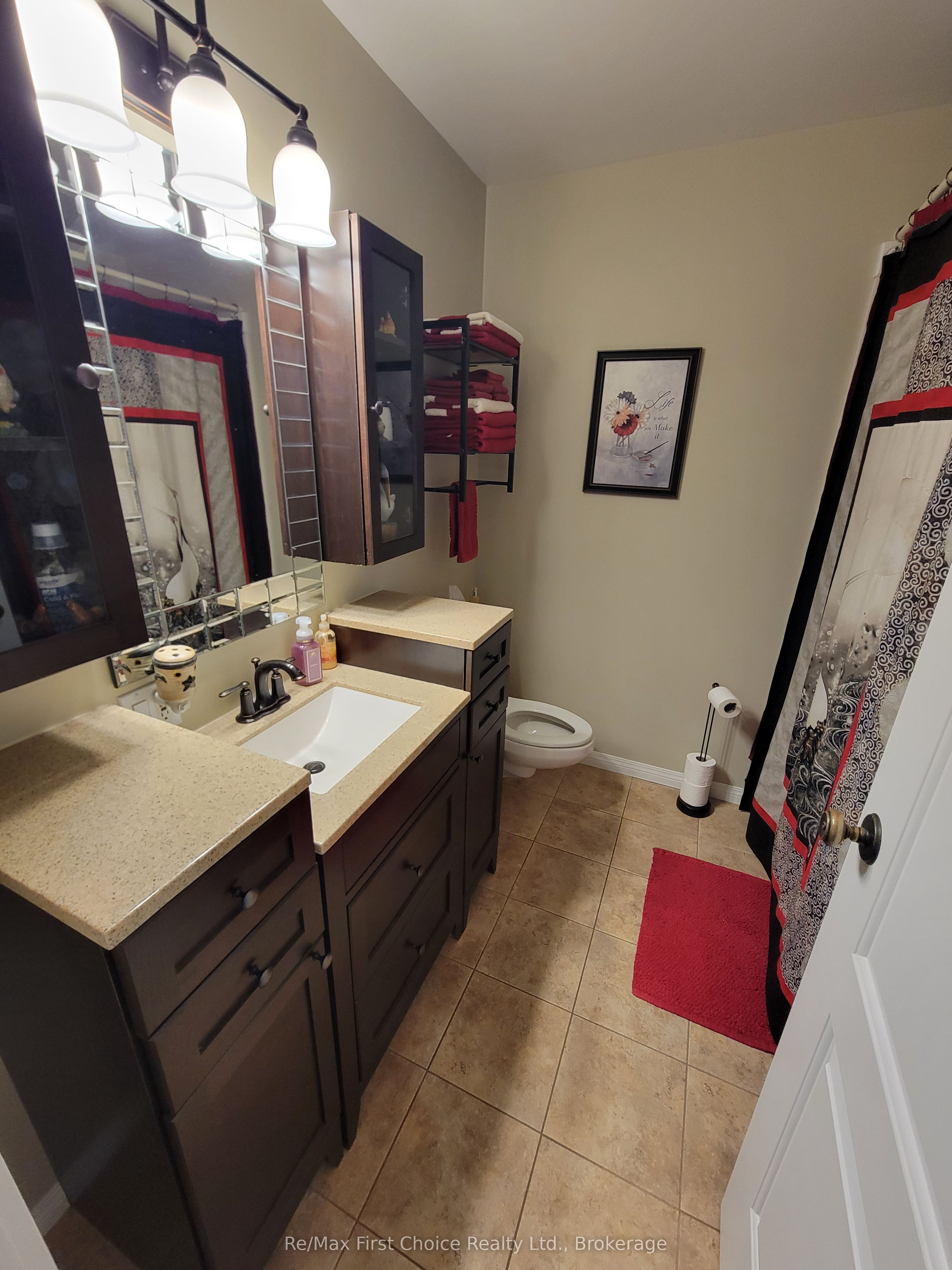 602 River Avenue E Property Photo 9