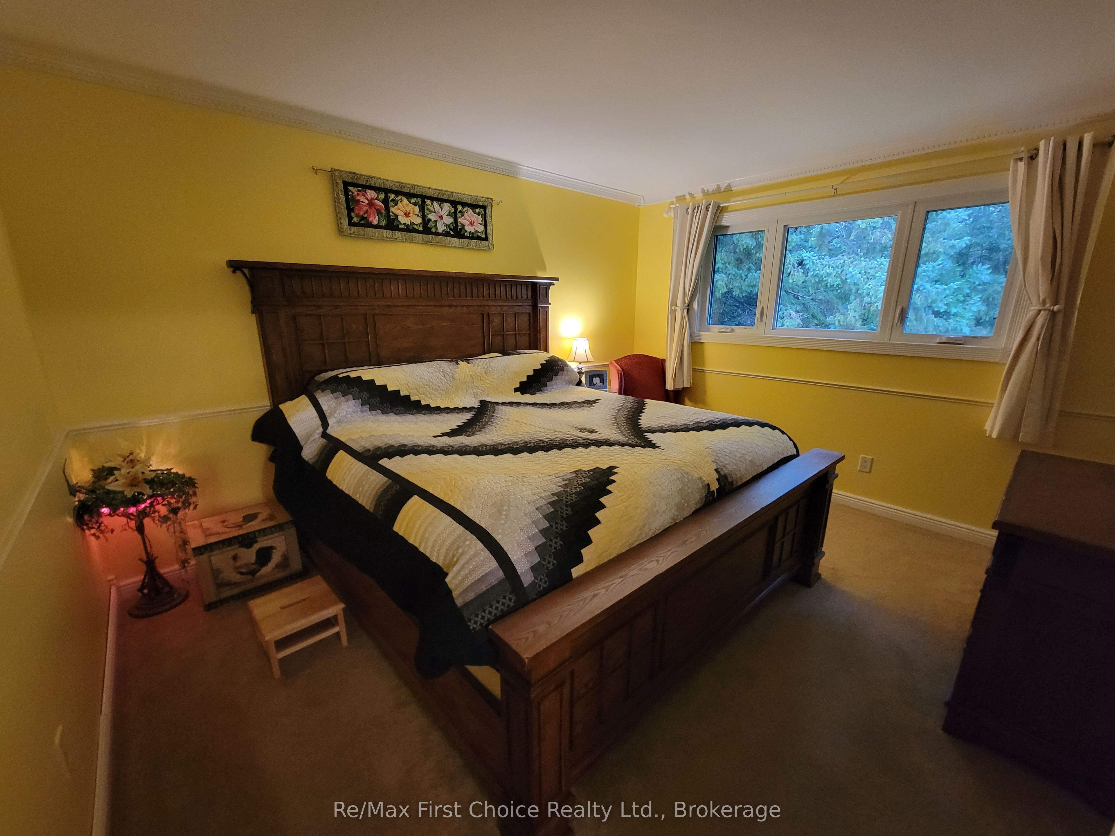 602 River Avenue E Property Photo 10
