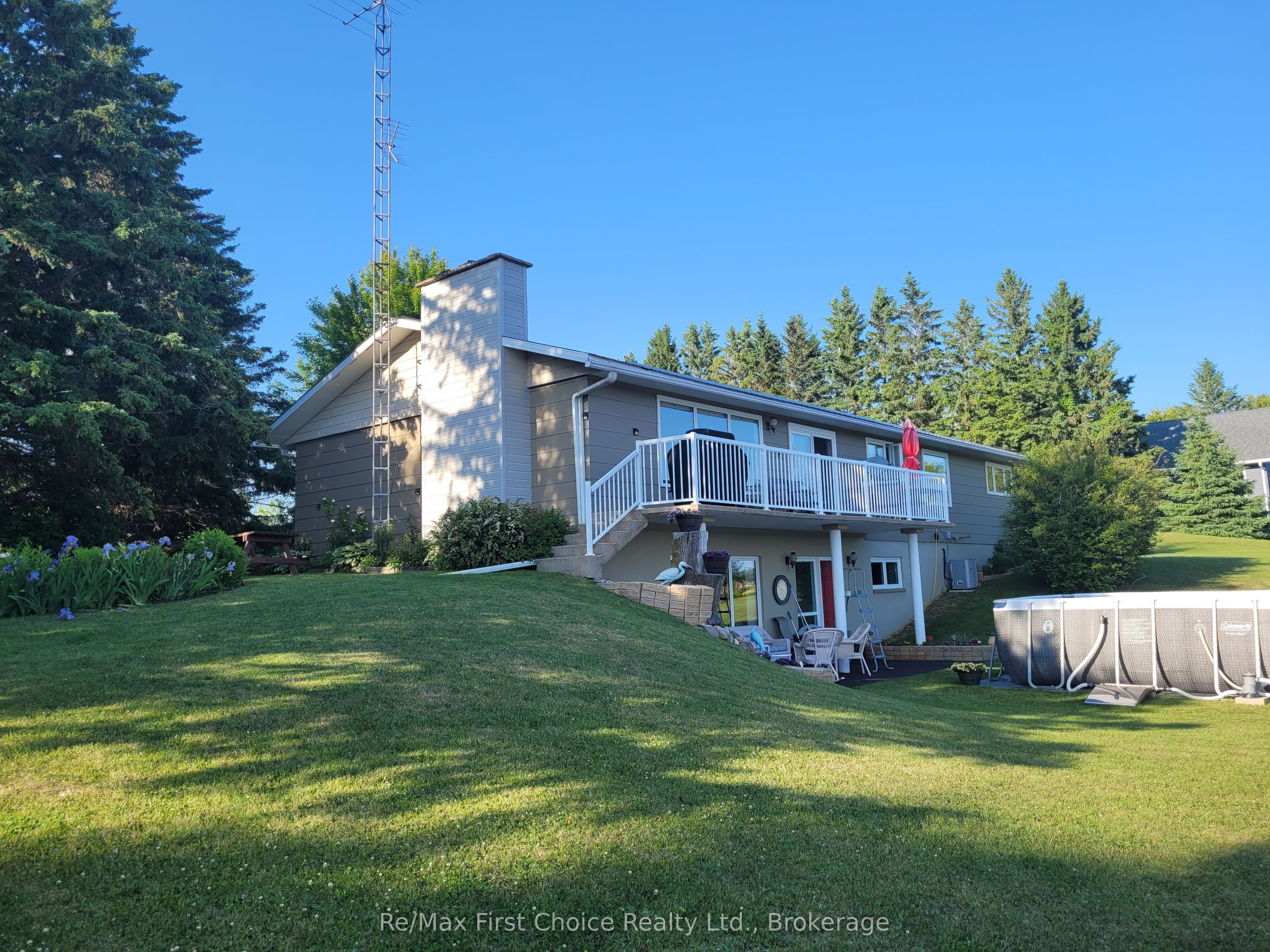 602 River Avenue E Property Photo 28
