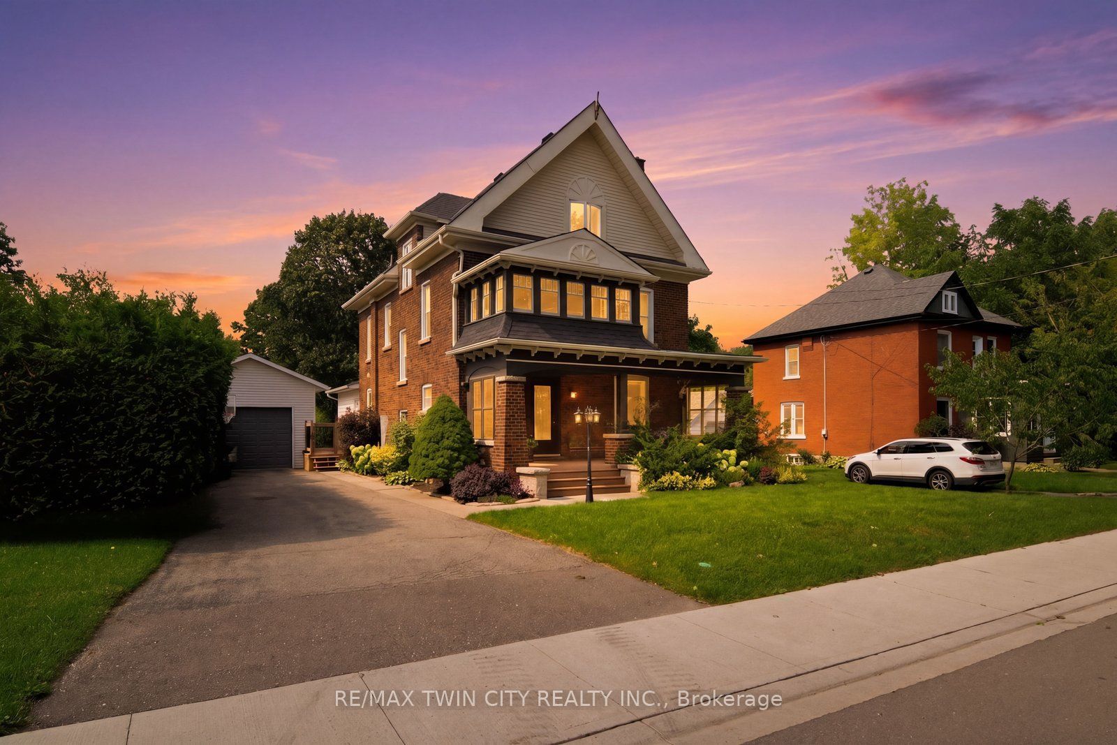 26 Pacific Avenue Property Photo 1