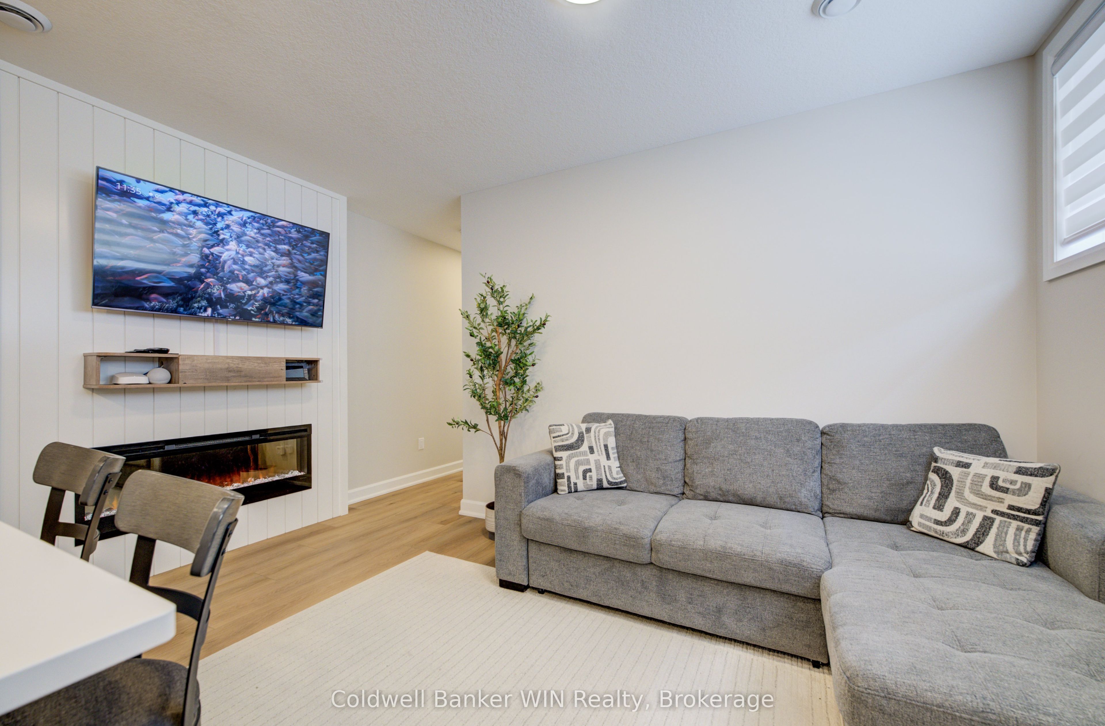 440 Wellington Street E 3 Property Photo 8