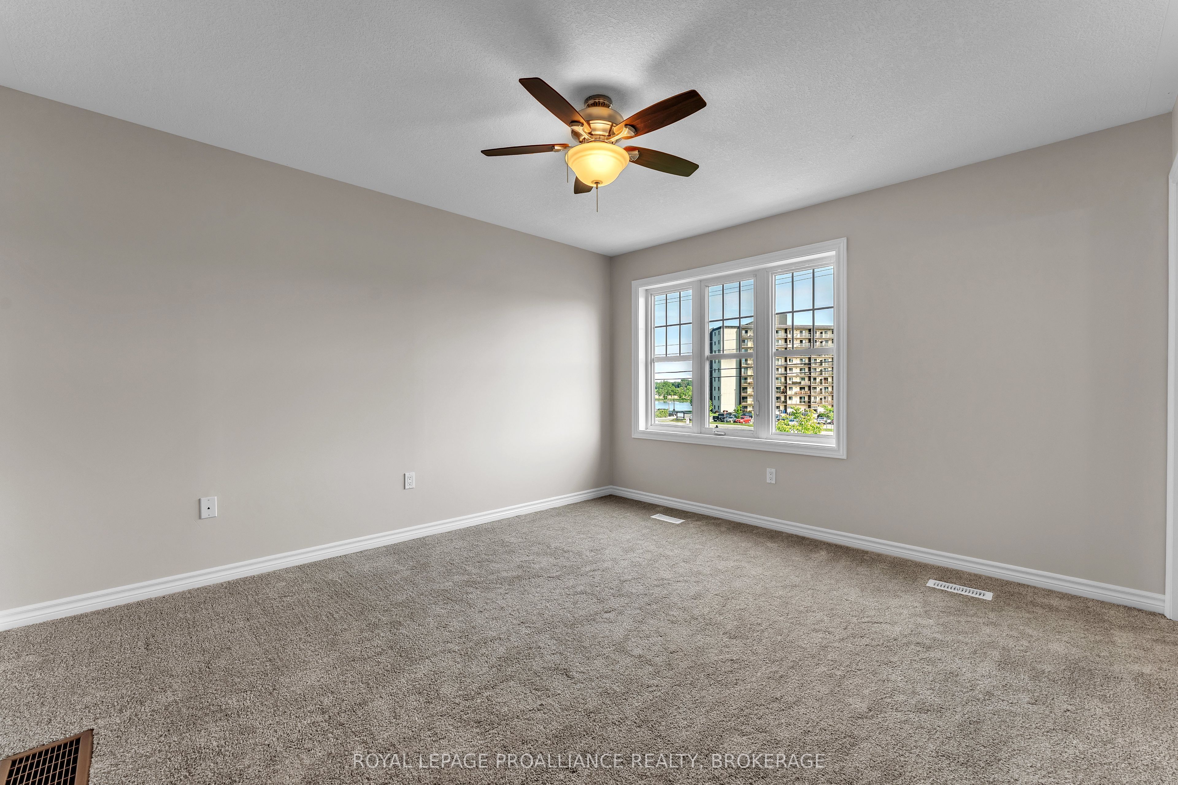 792 Newmarket Lane Property Photo 21
