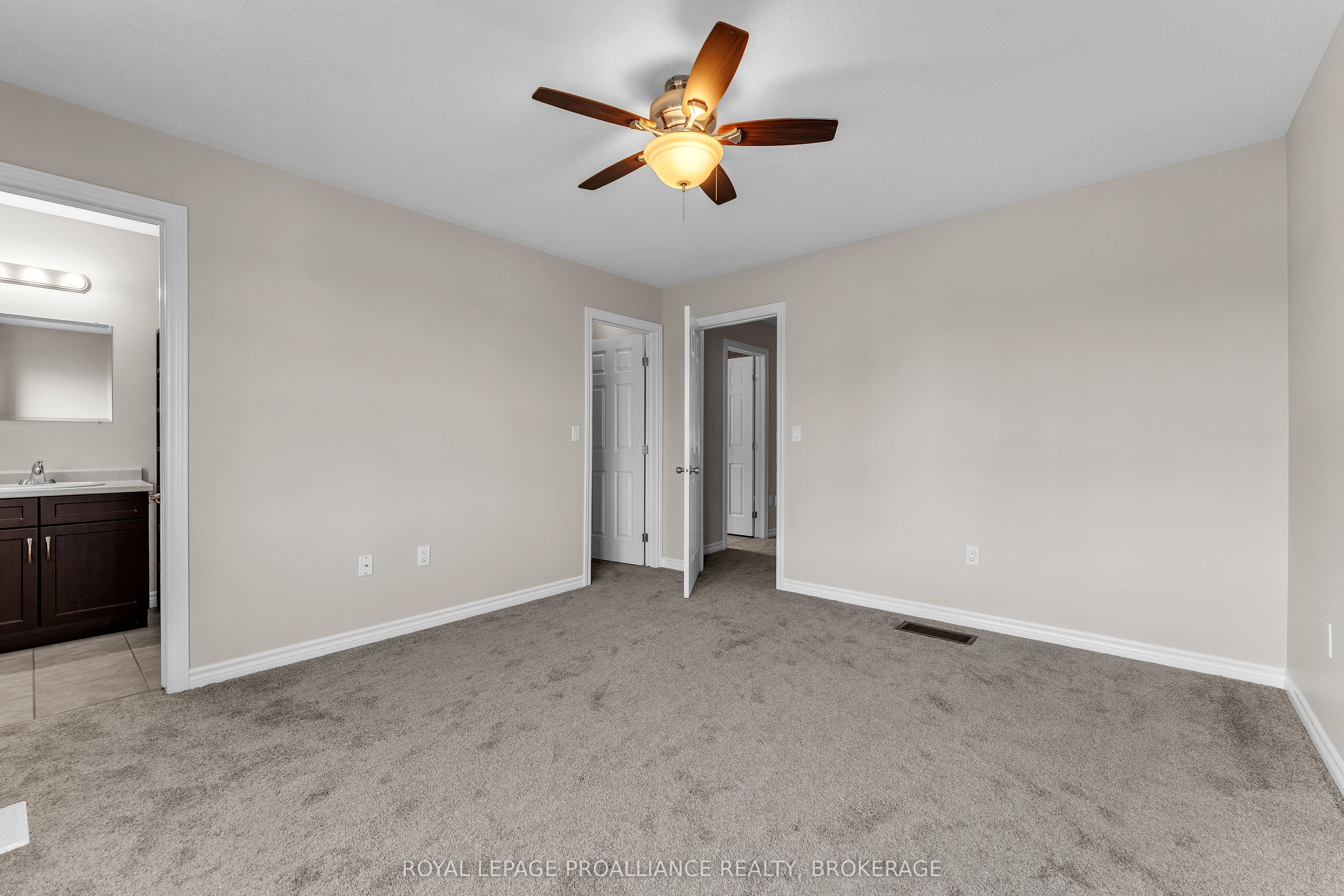 792 Newmarket Lane Property Photo 22
