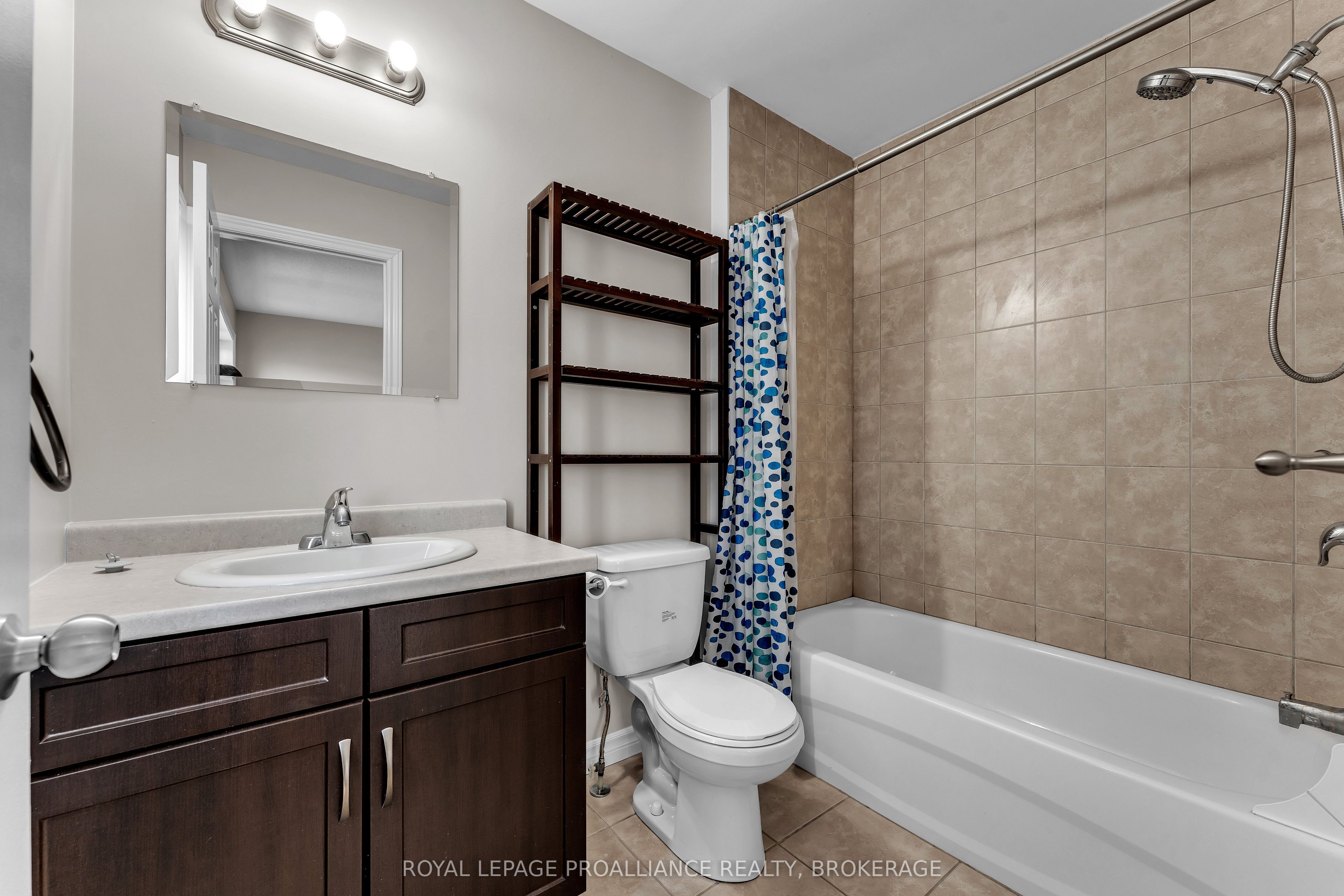 792 Newmarket Lane Property Photo 23