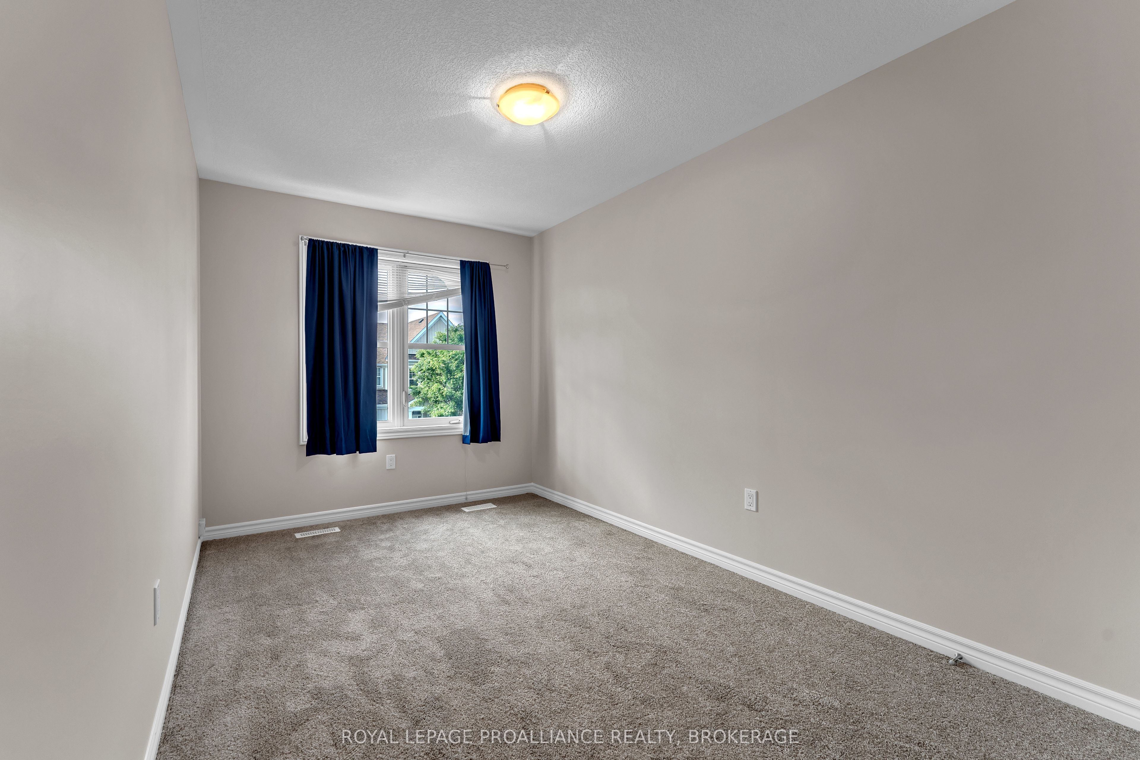 792 Newmarket Lane Property Photo 27