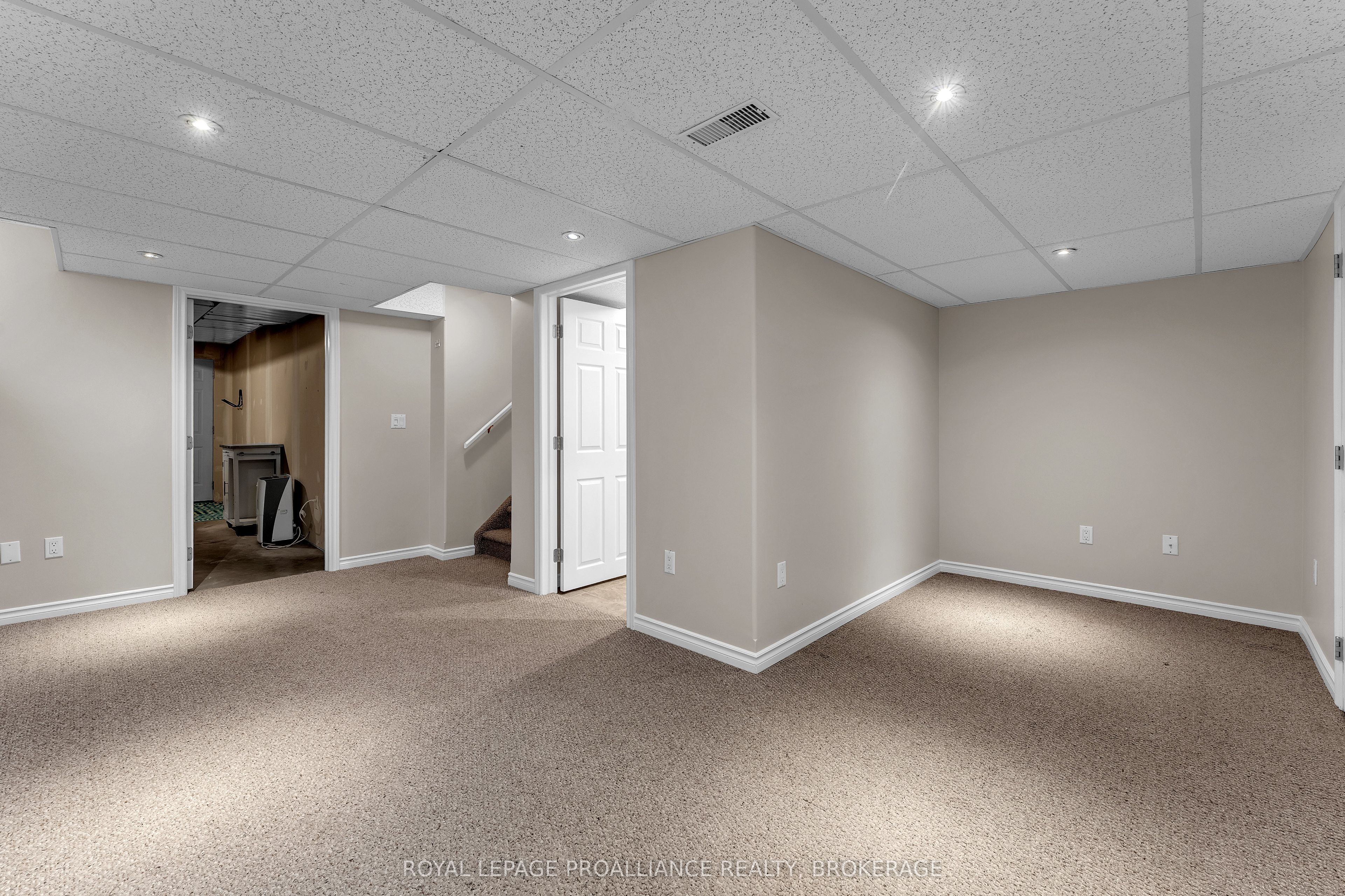 792 Newmarket Lane Property Photo 31