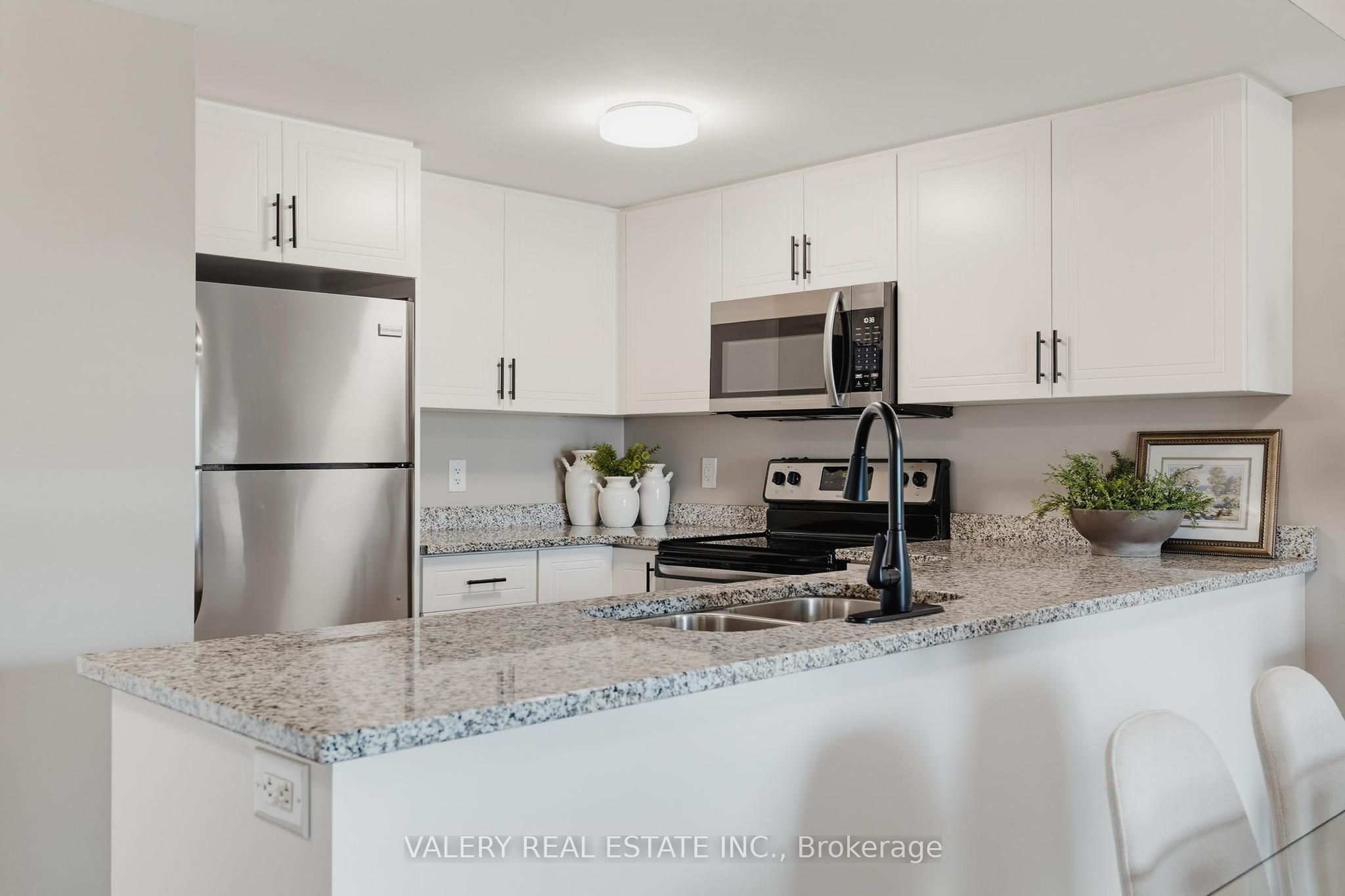 155 Commonwealth Street 207 Property Photo 4