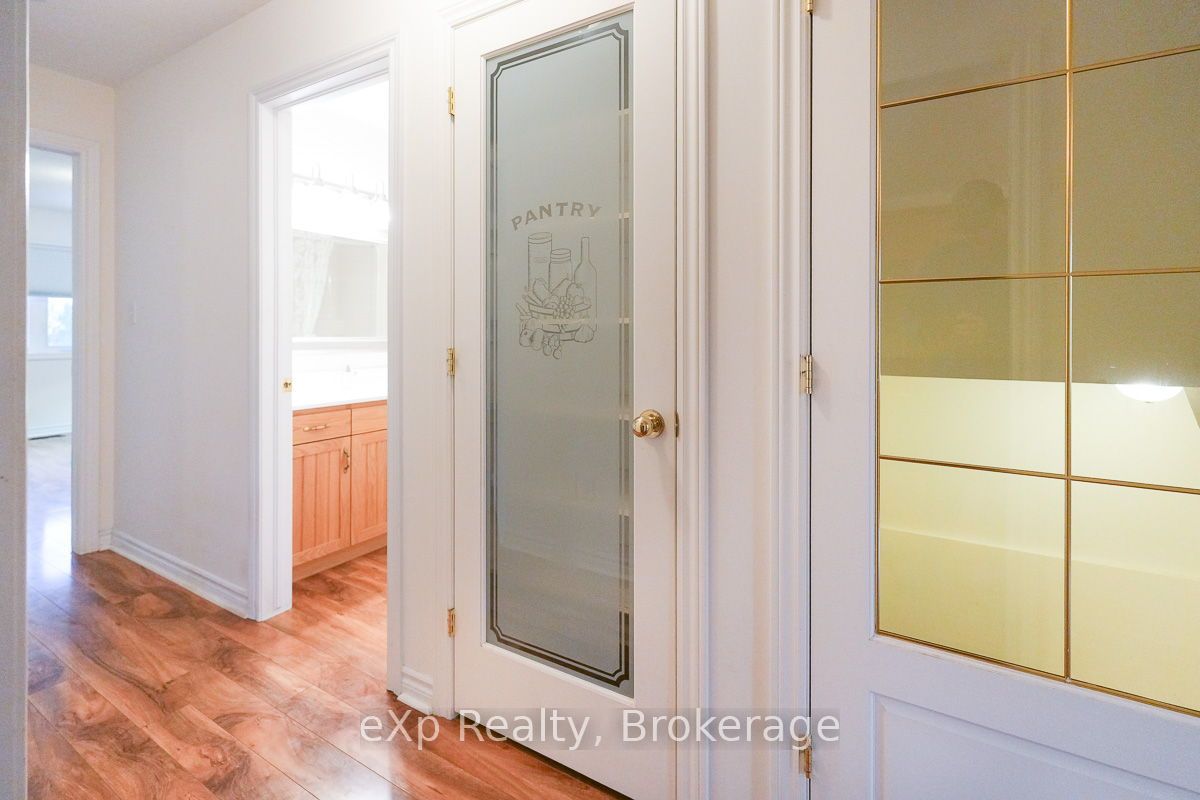 123 Church Street N 3 Property Photo 9