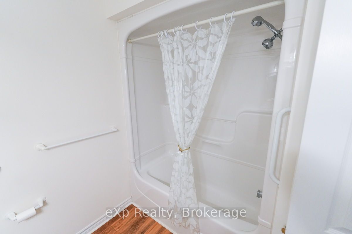 123 Church Street N 3 Property Photo 18