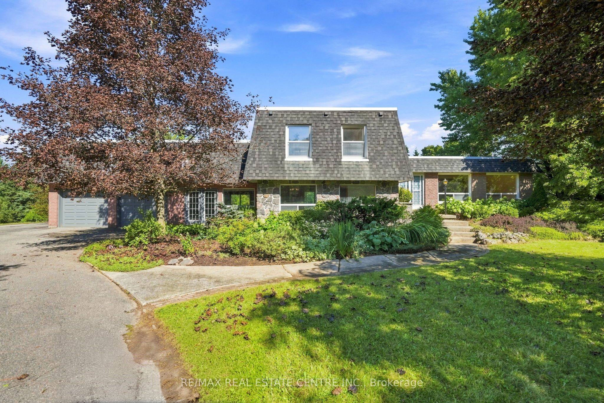 26 Maplewood Drive Property Photo 1