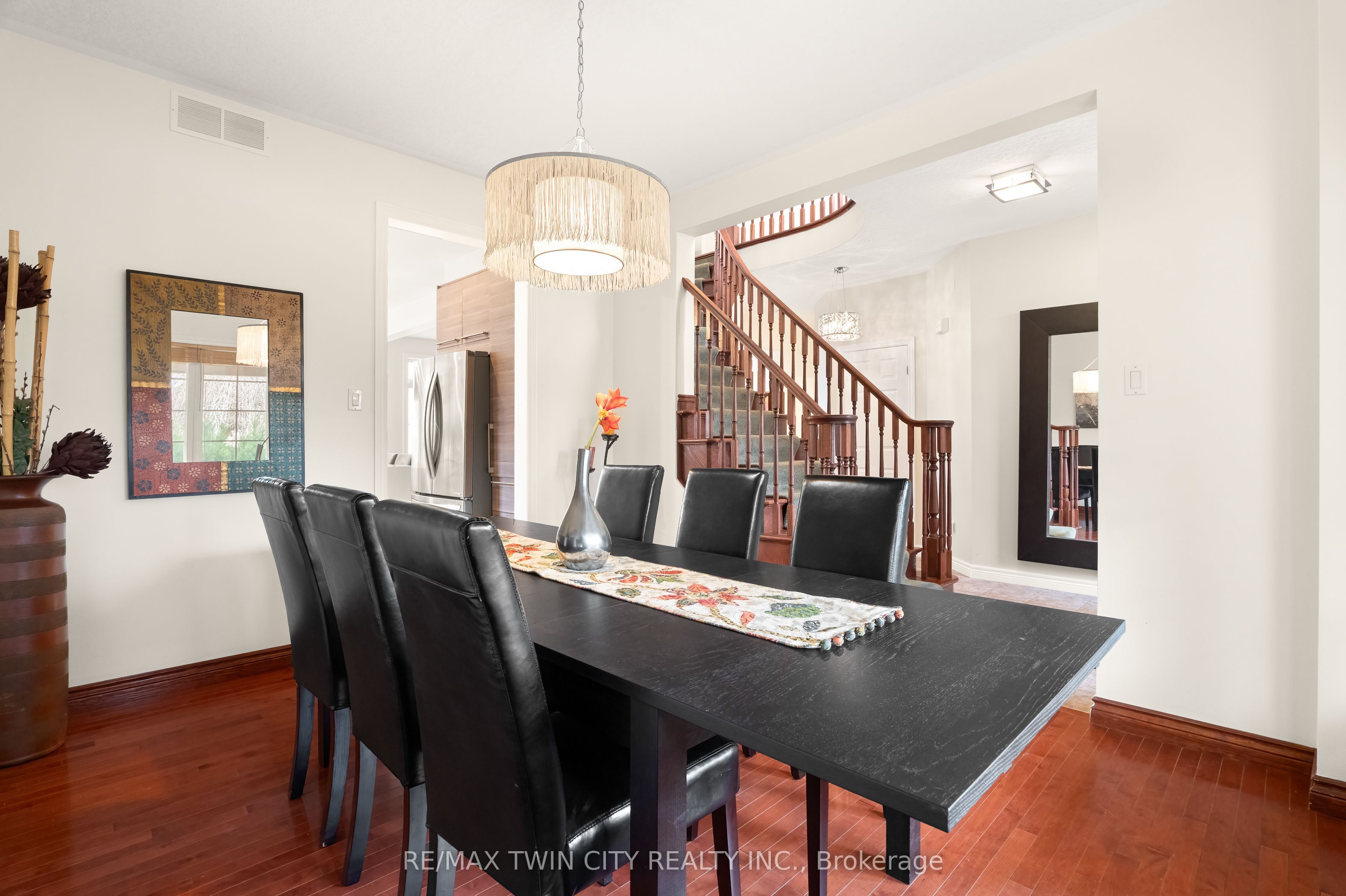 534 Birchleaf Walk Property Photo 10