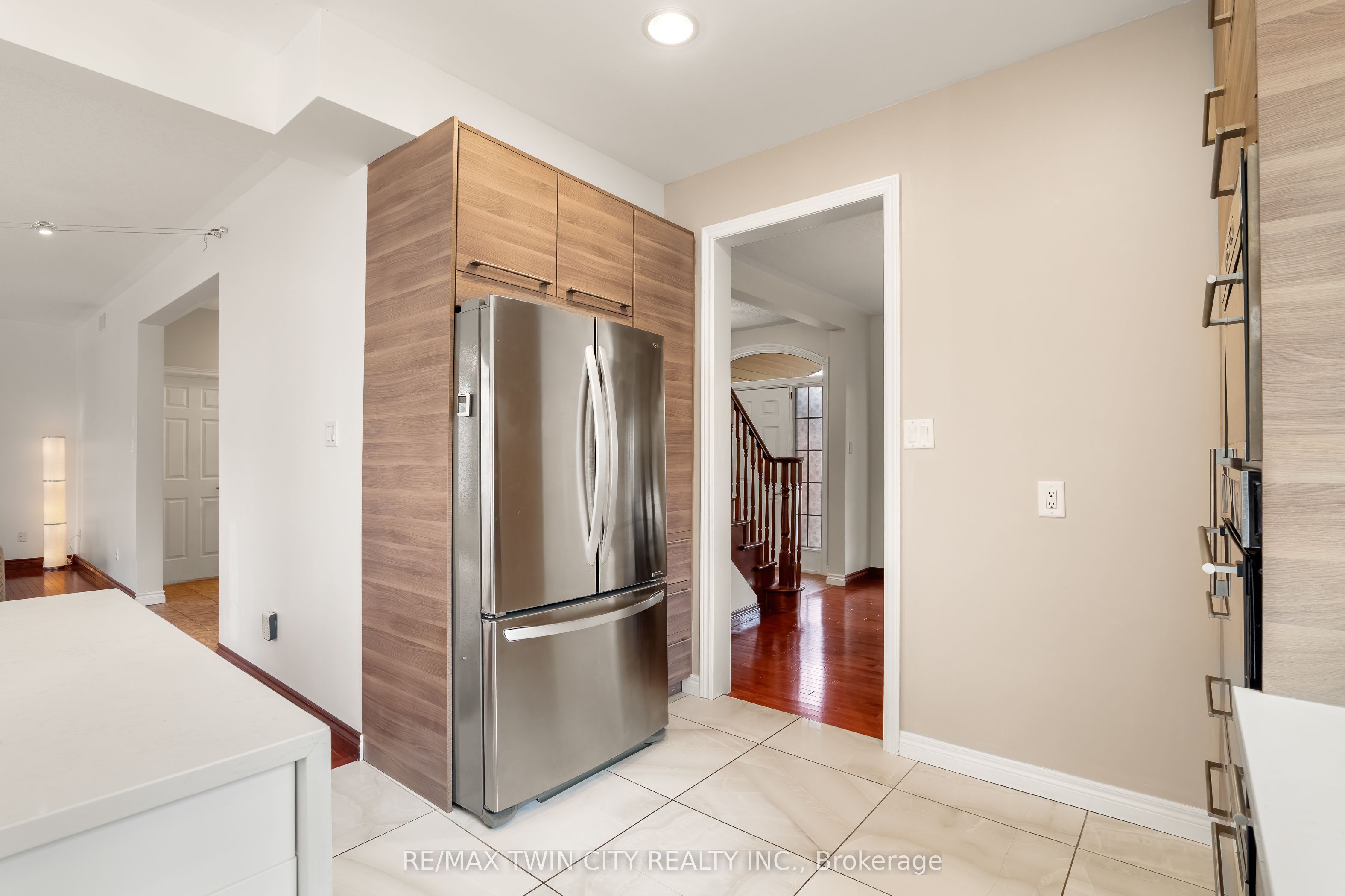 534 Birchleaf Walk Property Photo 22