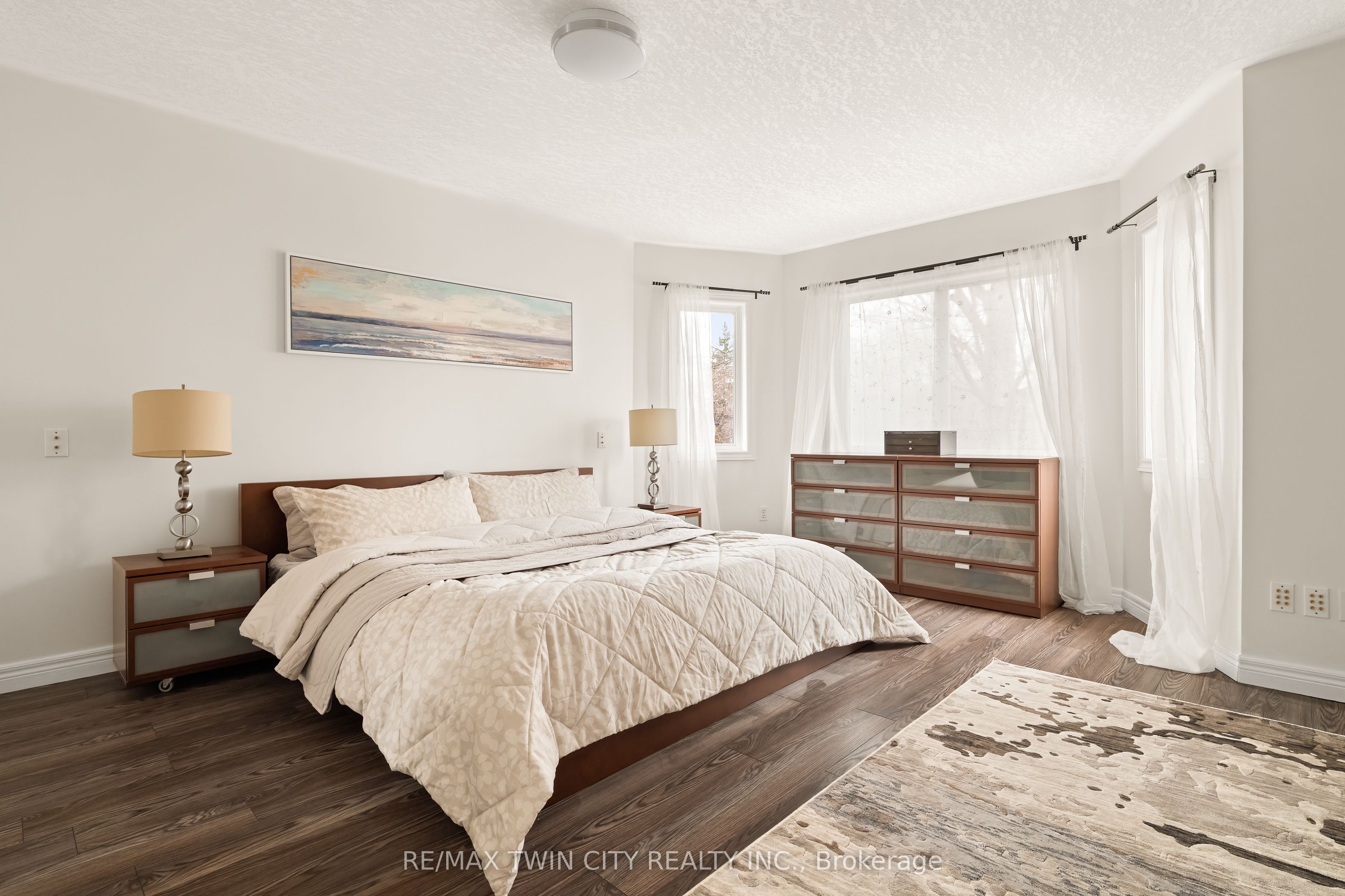 534 Birchleaf Walk Property Photo 32