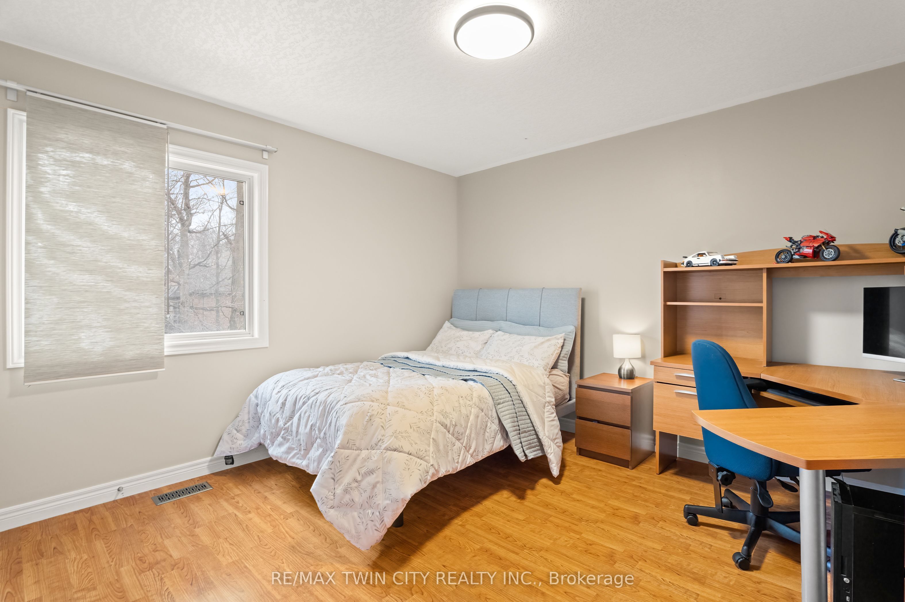 534 Birchleaf Walk Property Photo 33