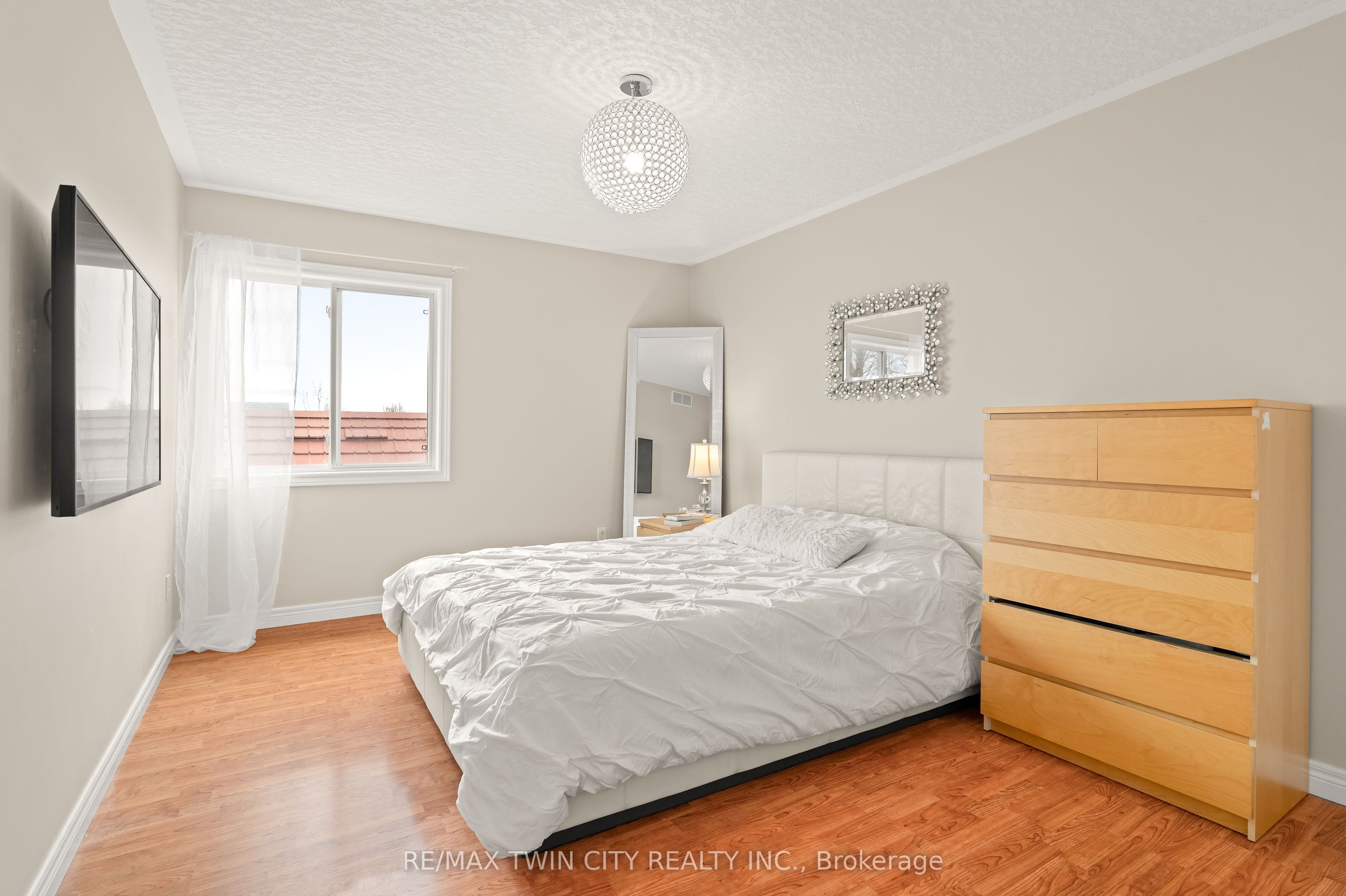 534 Birchleaf Walk Property Photo 35