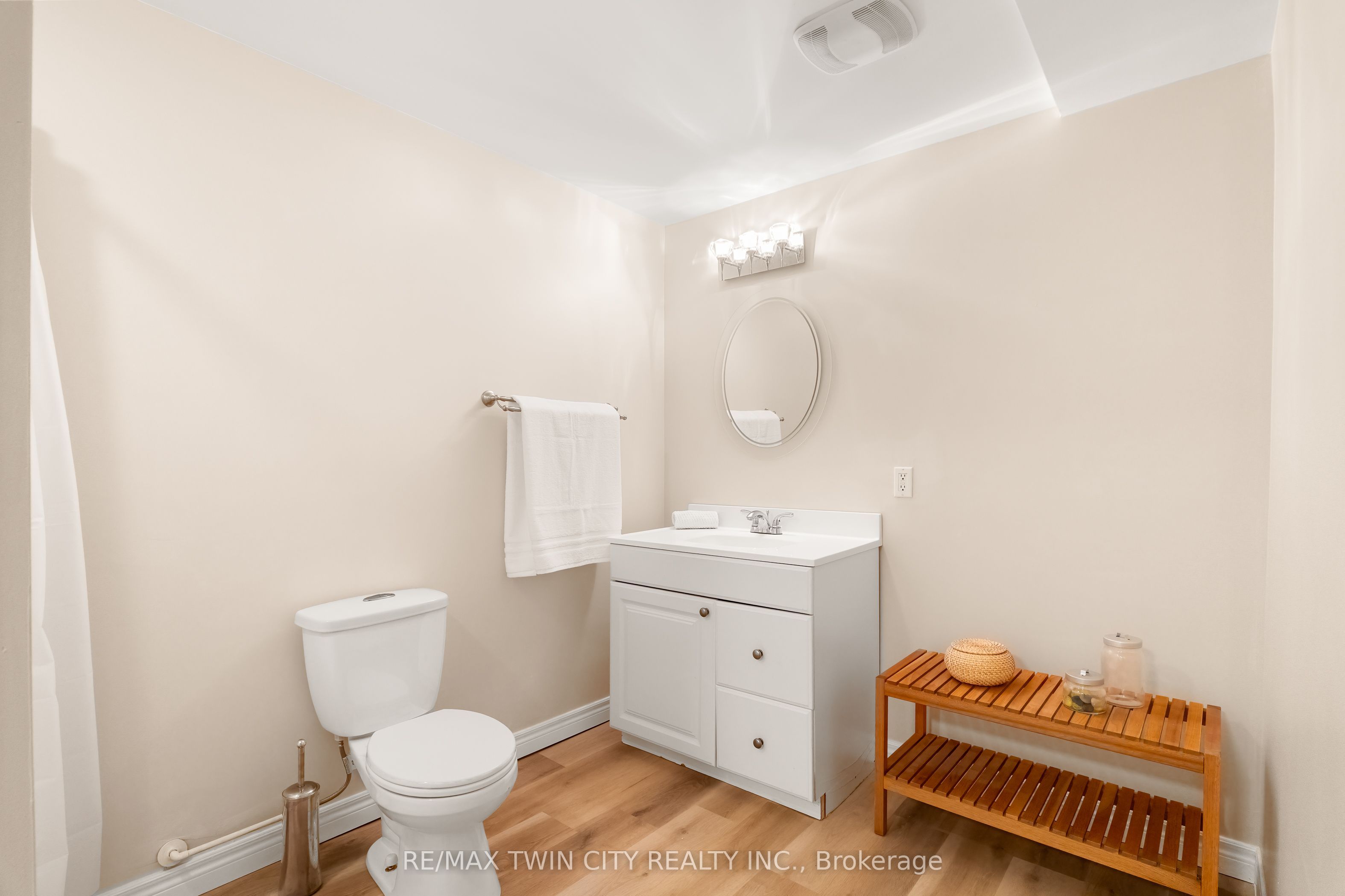 534 Birchleaf Walk Property Photo 38