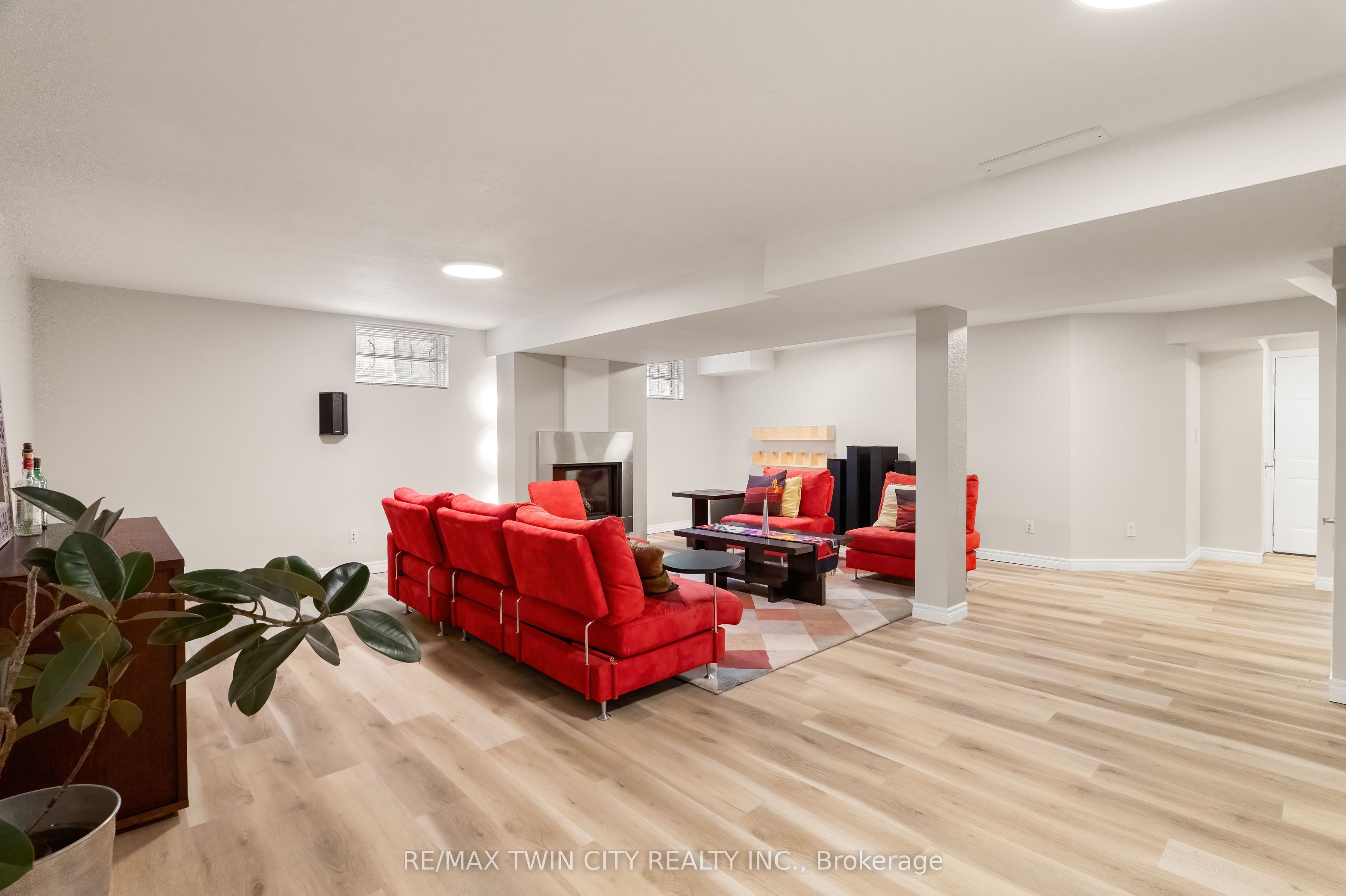 534 Birchleaf Walk Property Photo 40