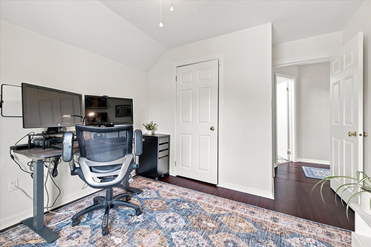 45 Rodman Street Property Photo 27