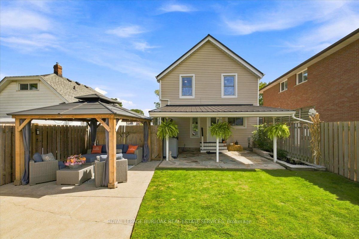 45 Rodman Street Property Photo 36