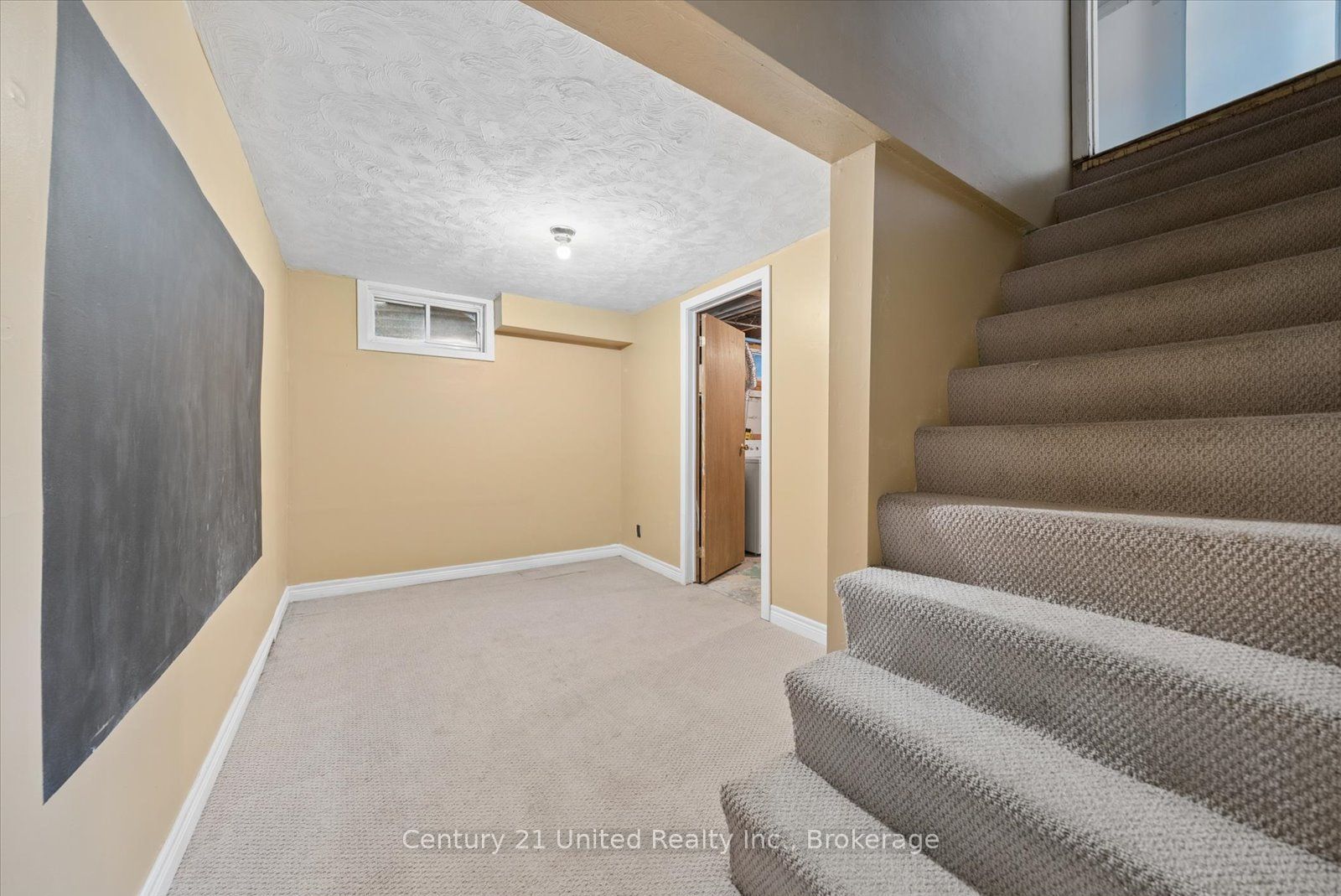 46b Springbrook Drive Property Photo 25