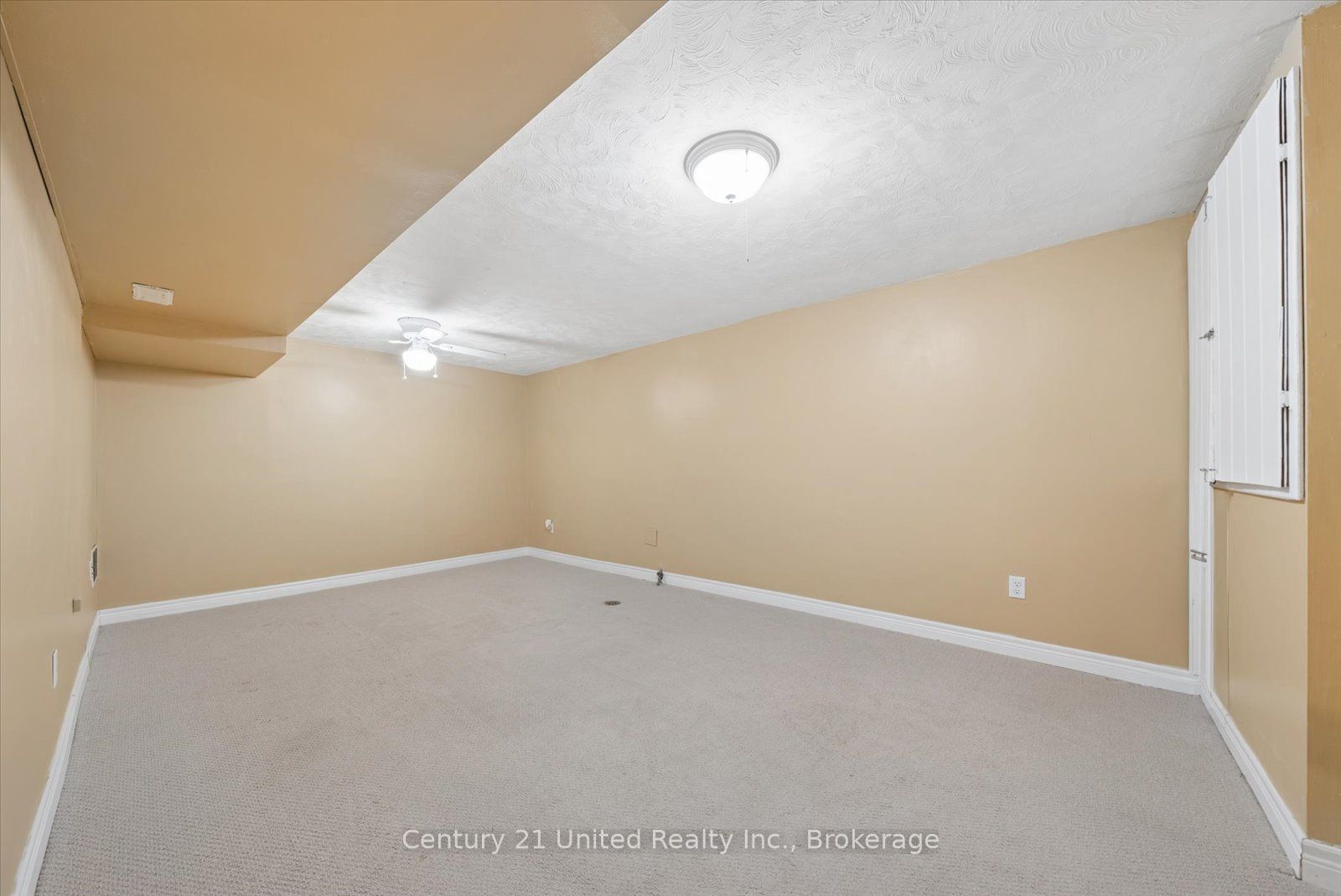 46b Springbrook Drive Property Photo 27