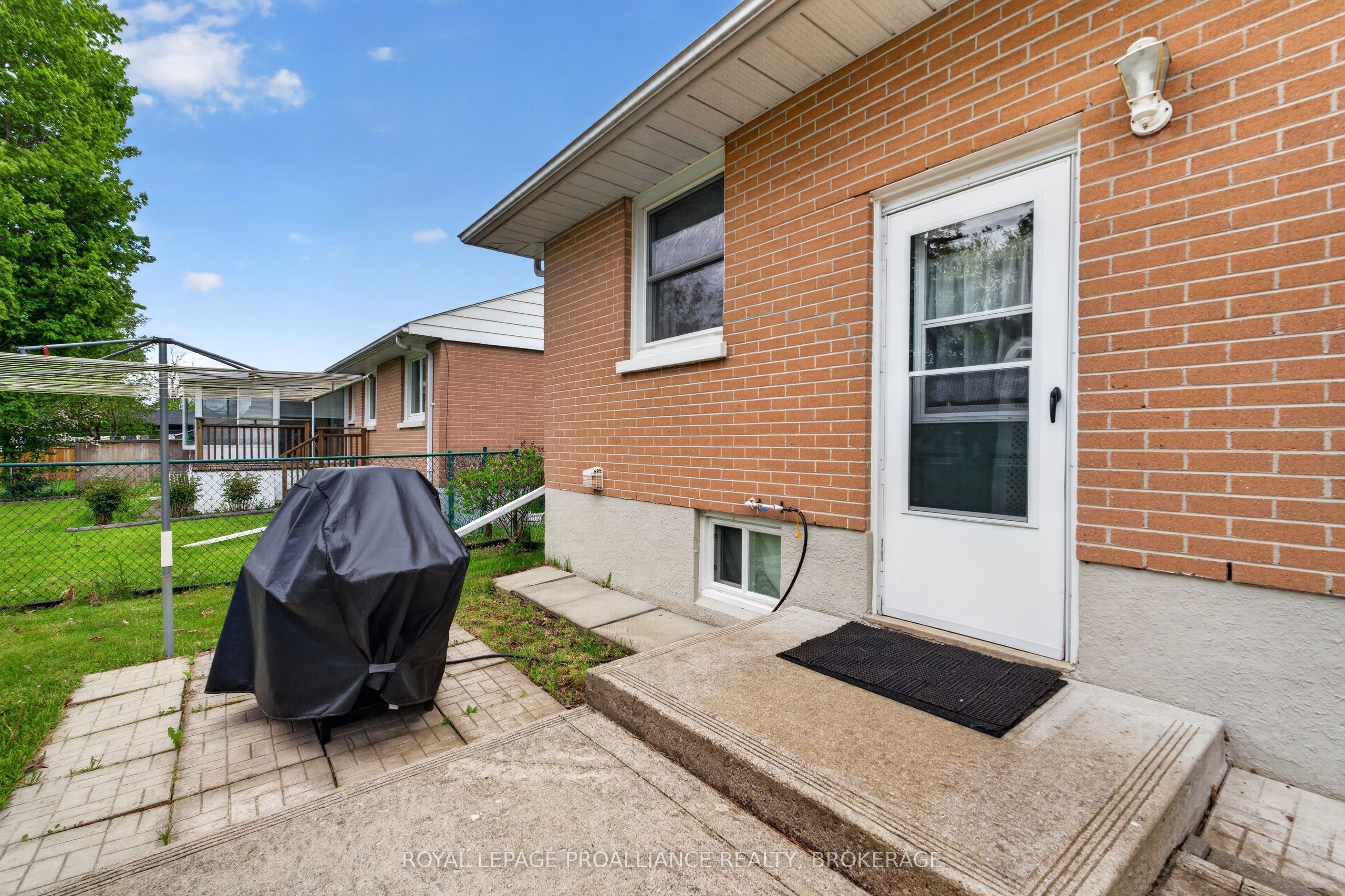 32 Lennox Street Property Photo 32