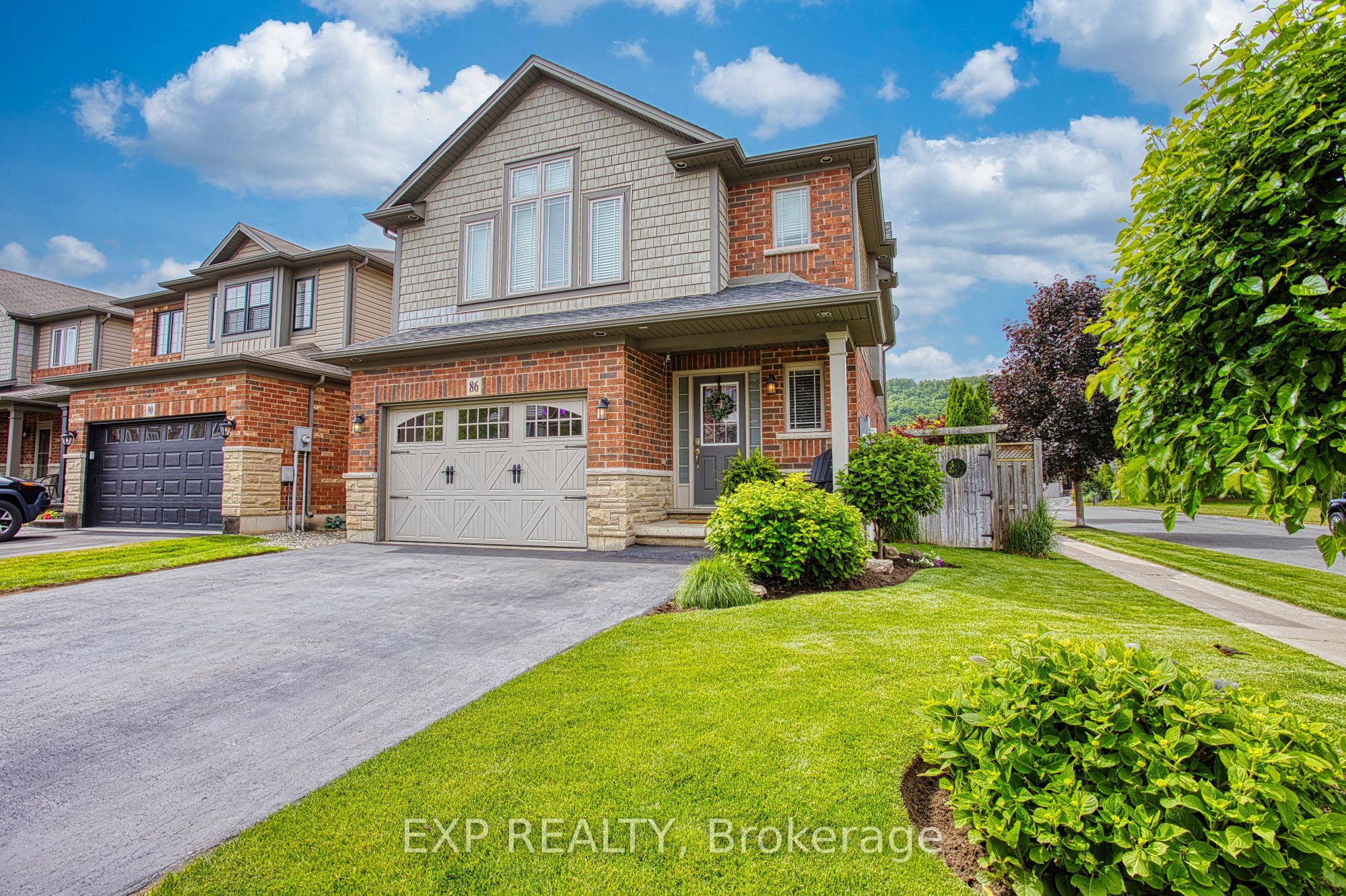 86 Willow Lane Property Photo 1