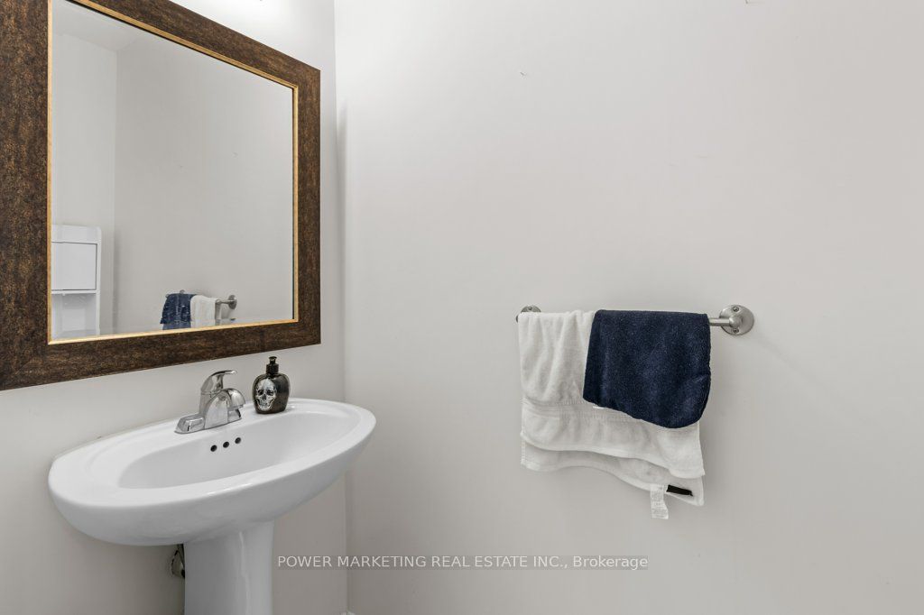 786 Newmarket Lane Property Photo 6