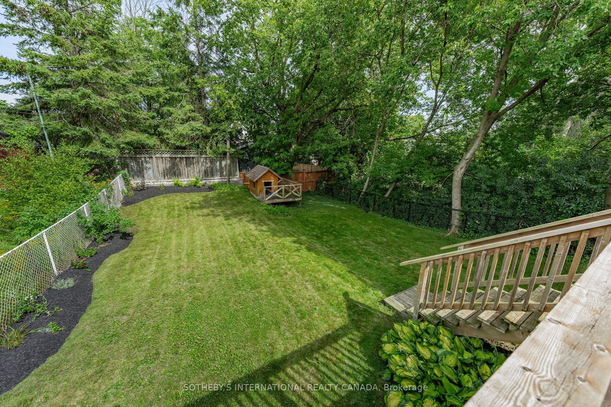 38 Roslin Avenue S Property Photo 25