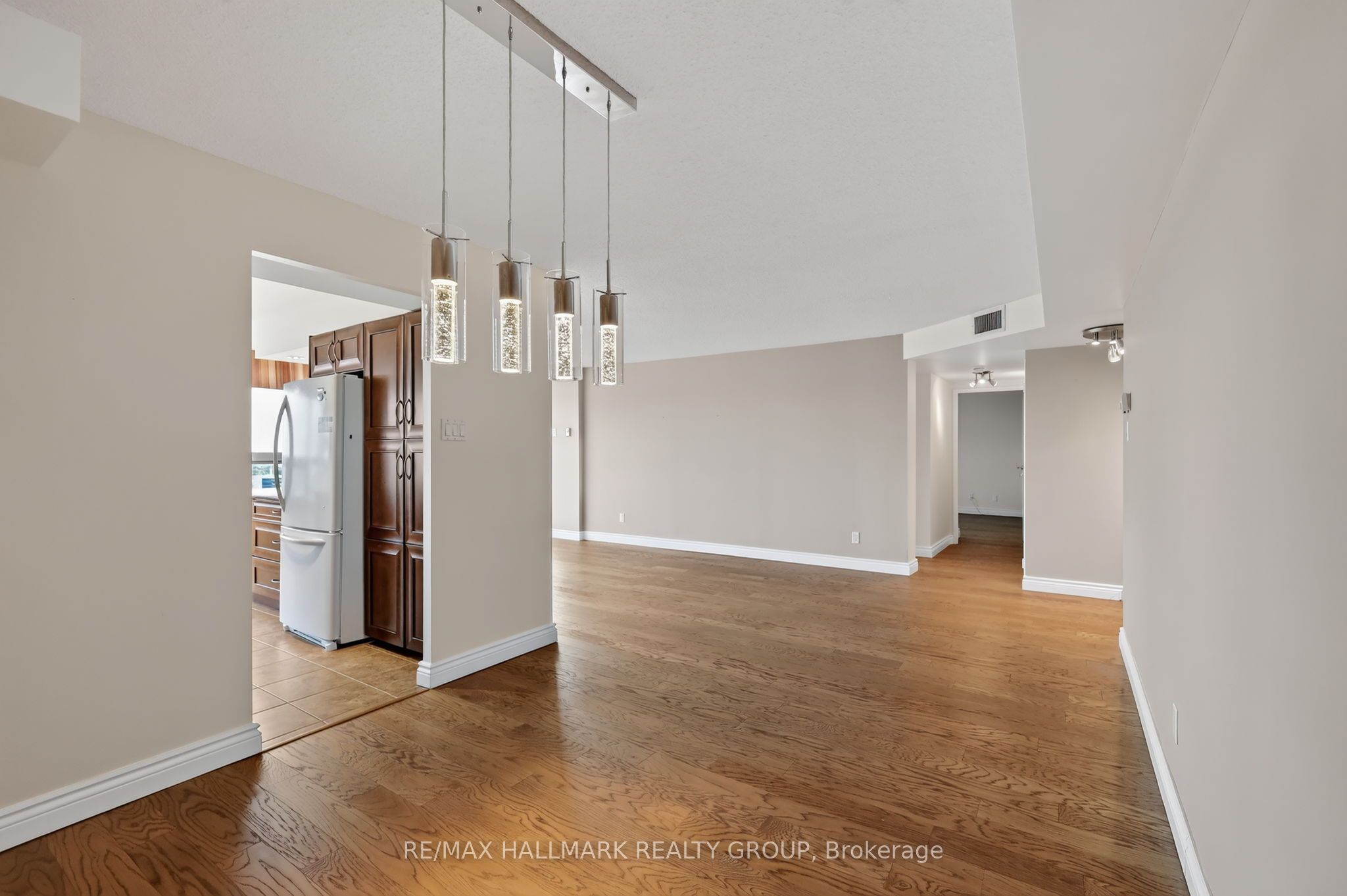 1500 Riverside Drive 2402 Property Photo 12