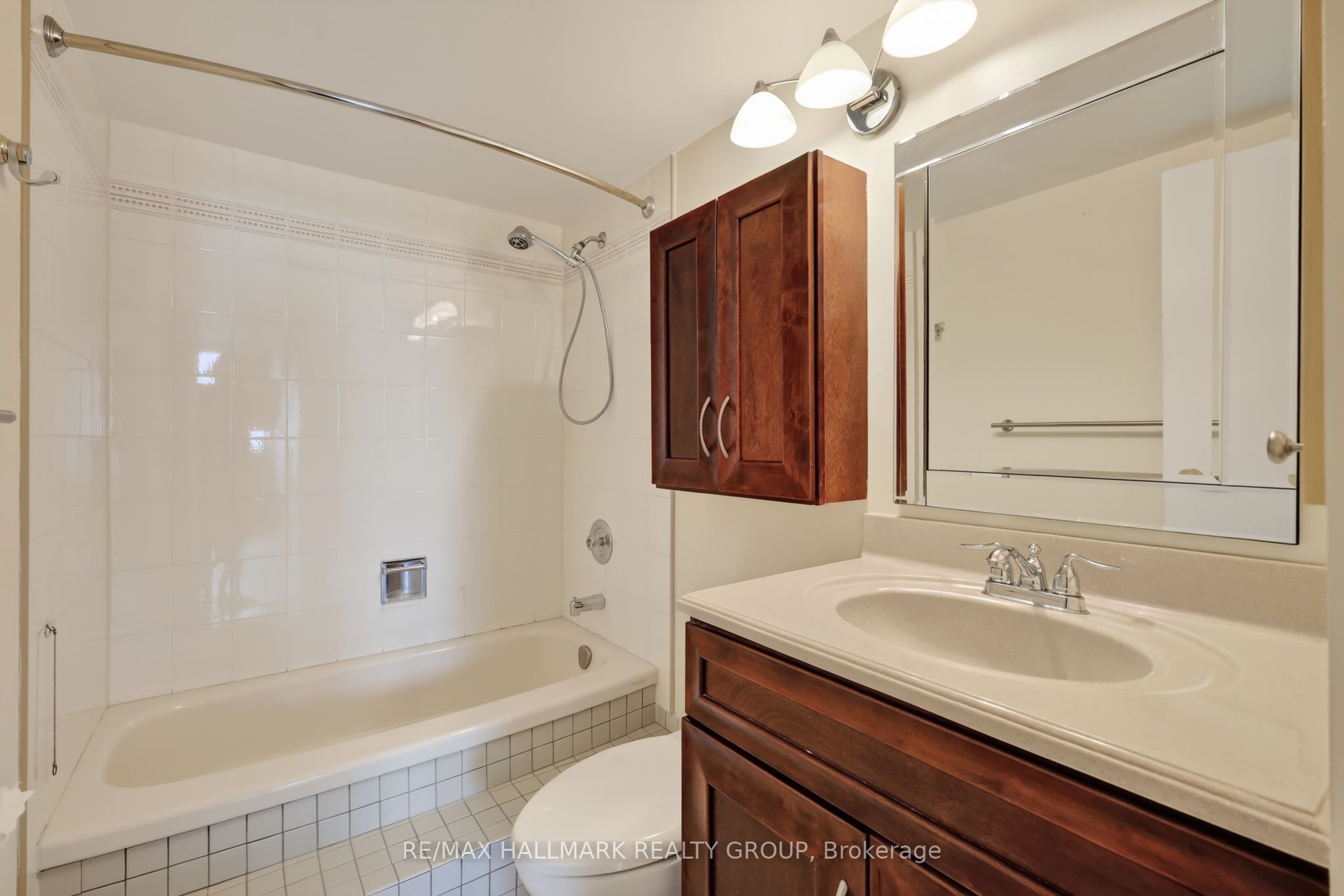 1500 Riverside Drive 2402 Property Photo 25