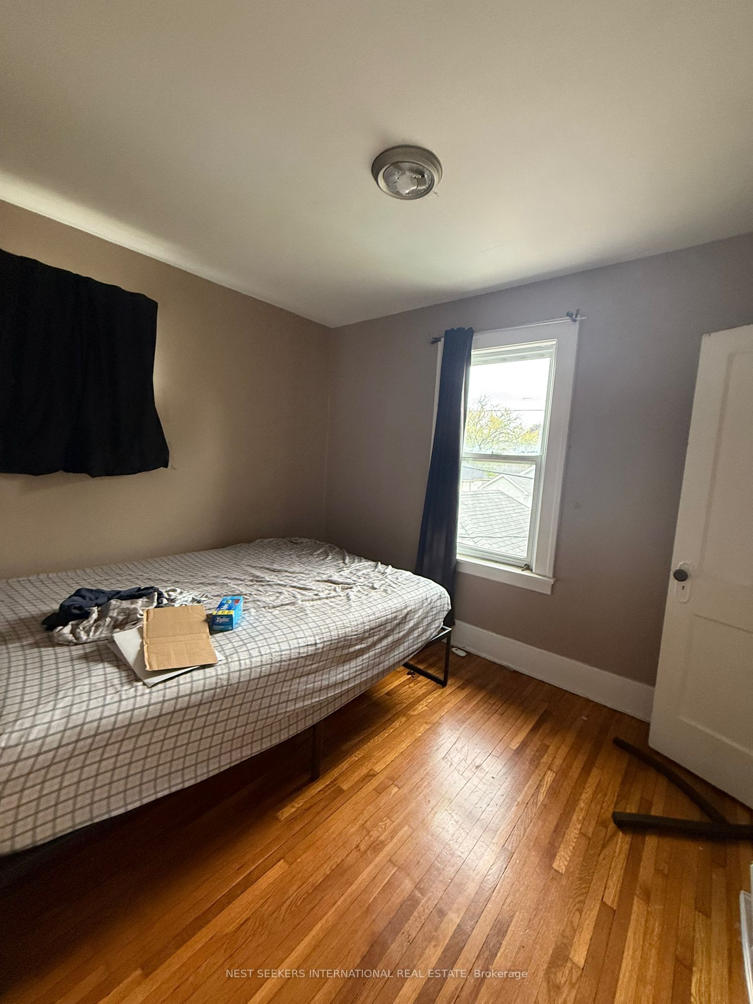 2257-59 Howard Avenue Property Photo 8