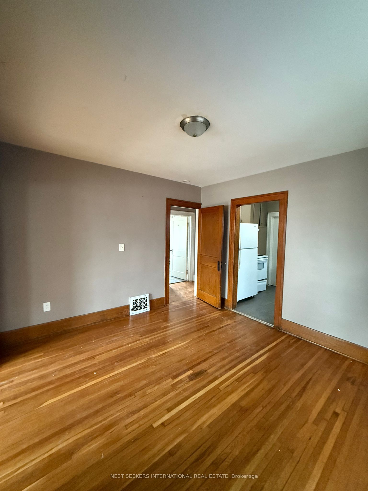 2257-59 Howard Avenue Property Photo 9