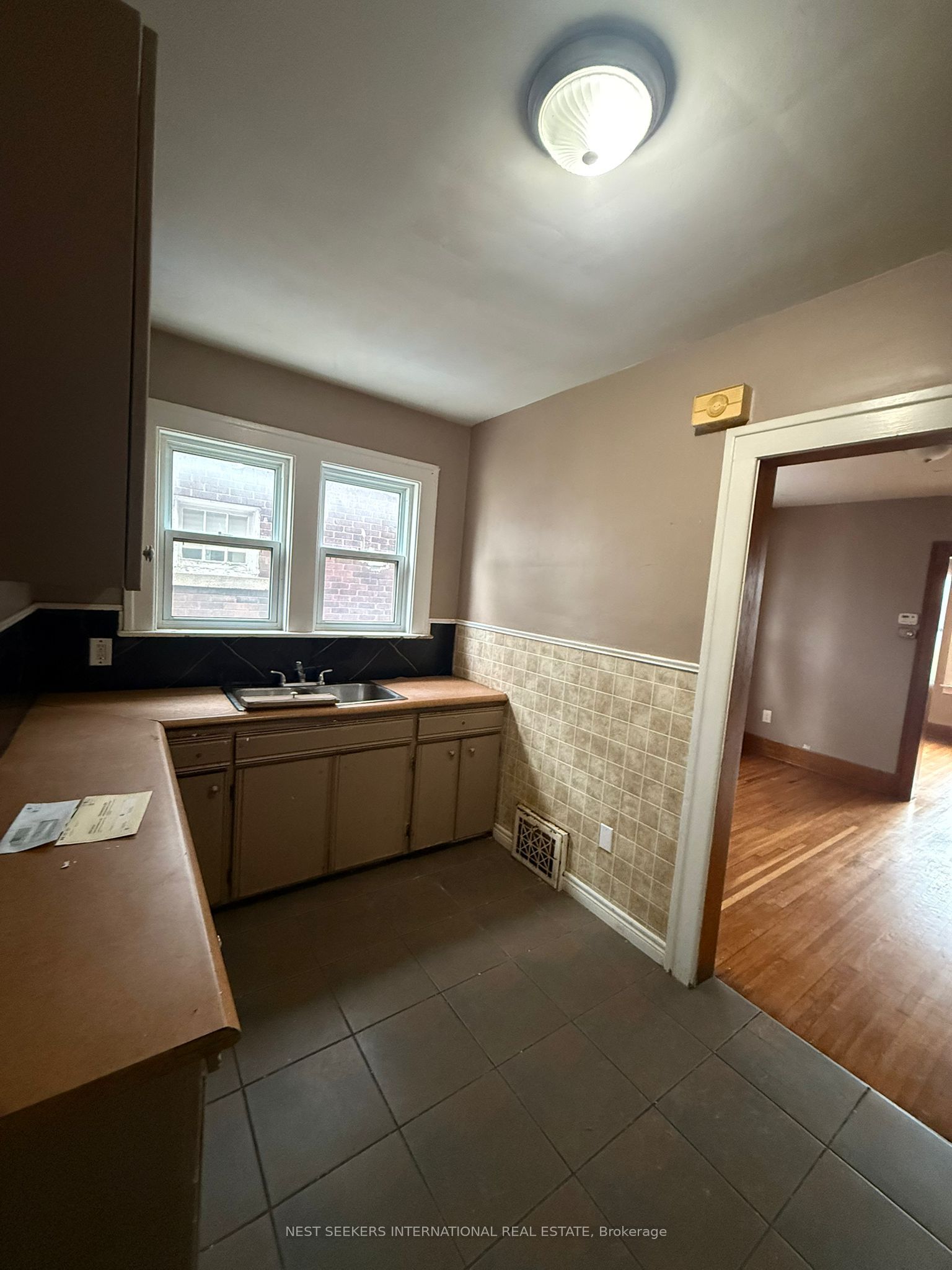2257-59 Howard Avenue Property Photo 12