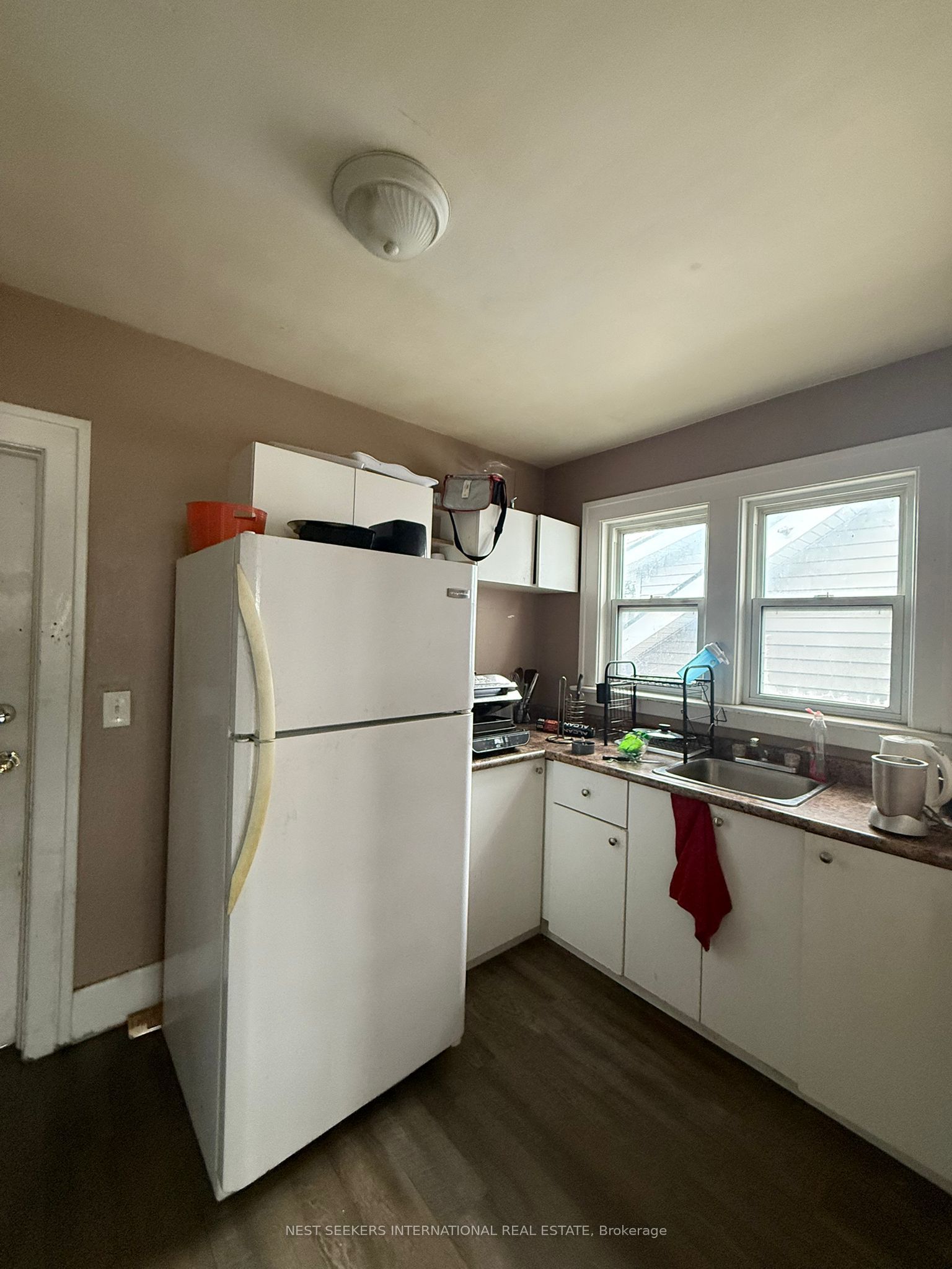 2257-59 Howard Avenue Property Photo 13