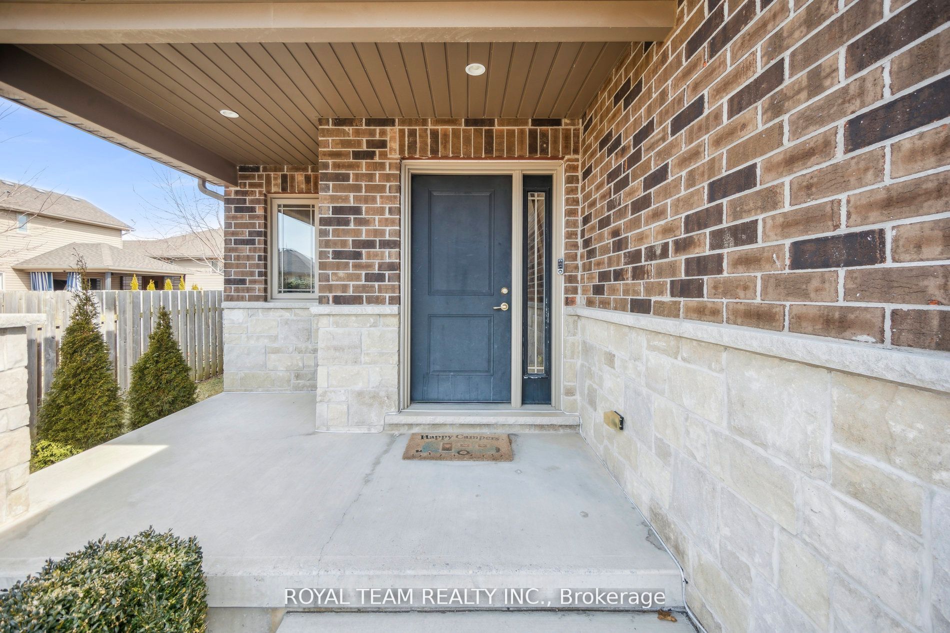 2 Lafayette Street E Property Photo 6