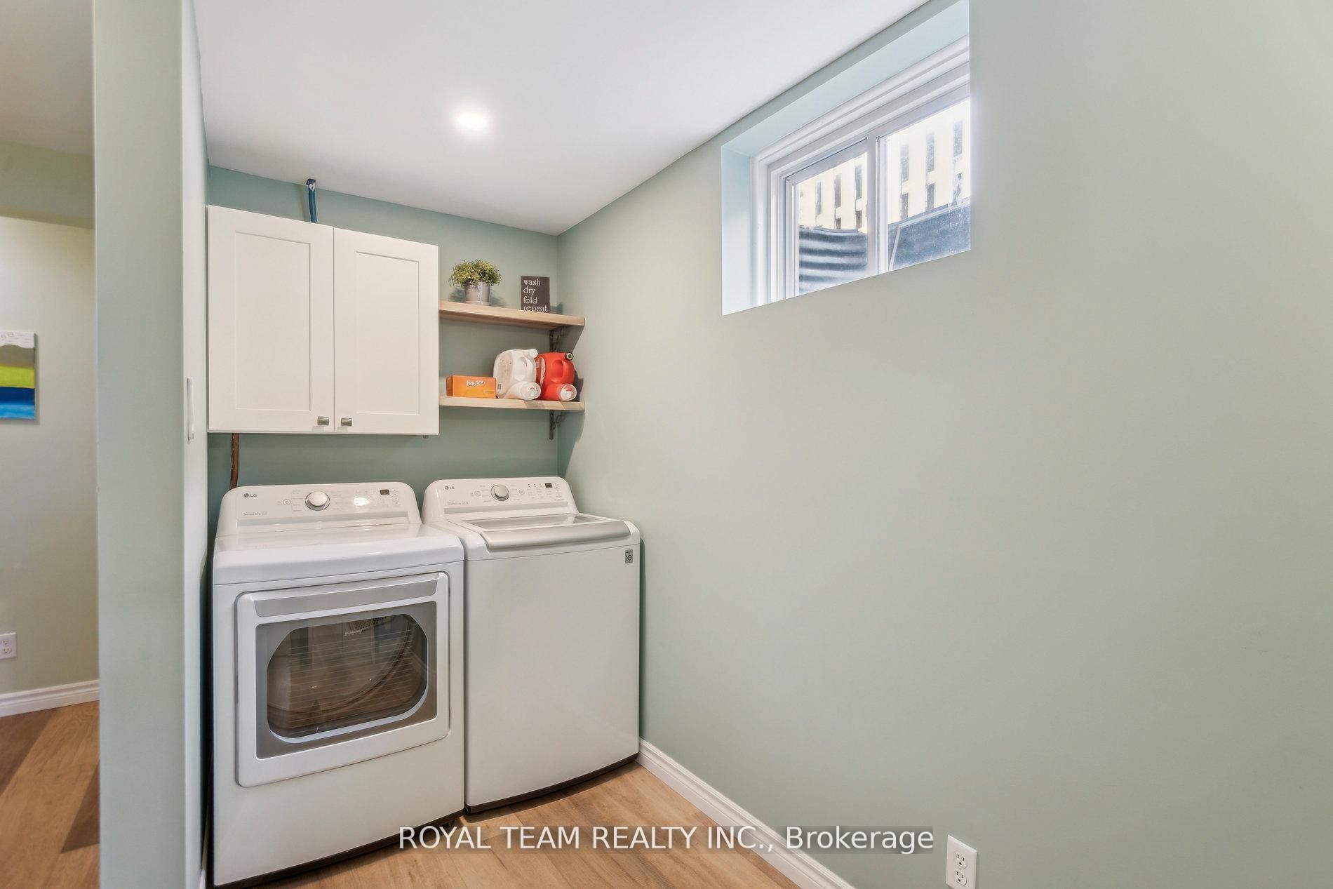 2 Lafayette Street E Property Photo 29