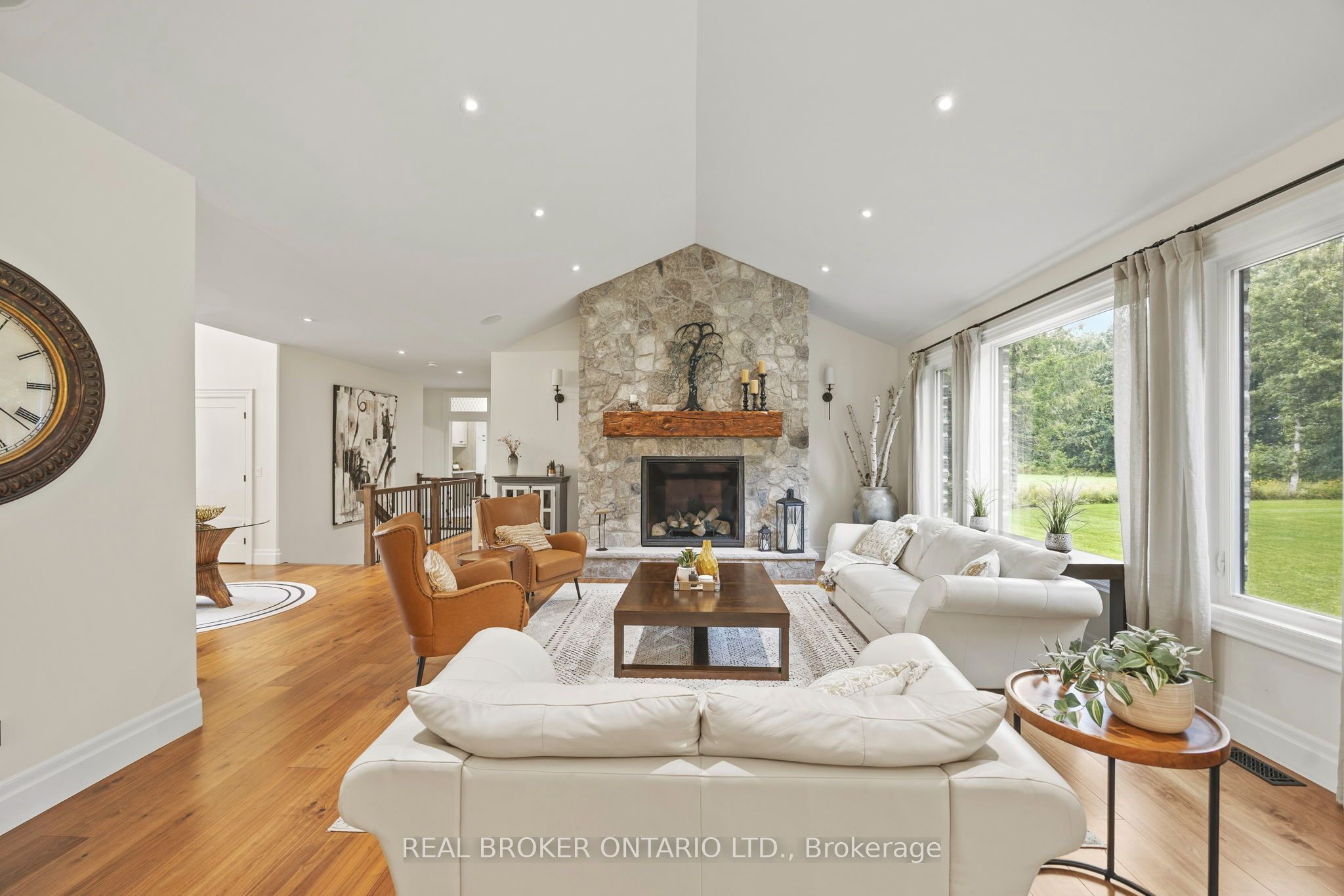 3898 Line 9 Property Photo 5