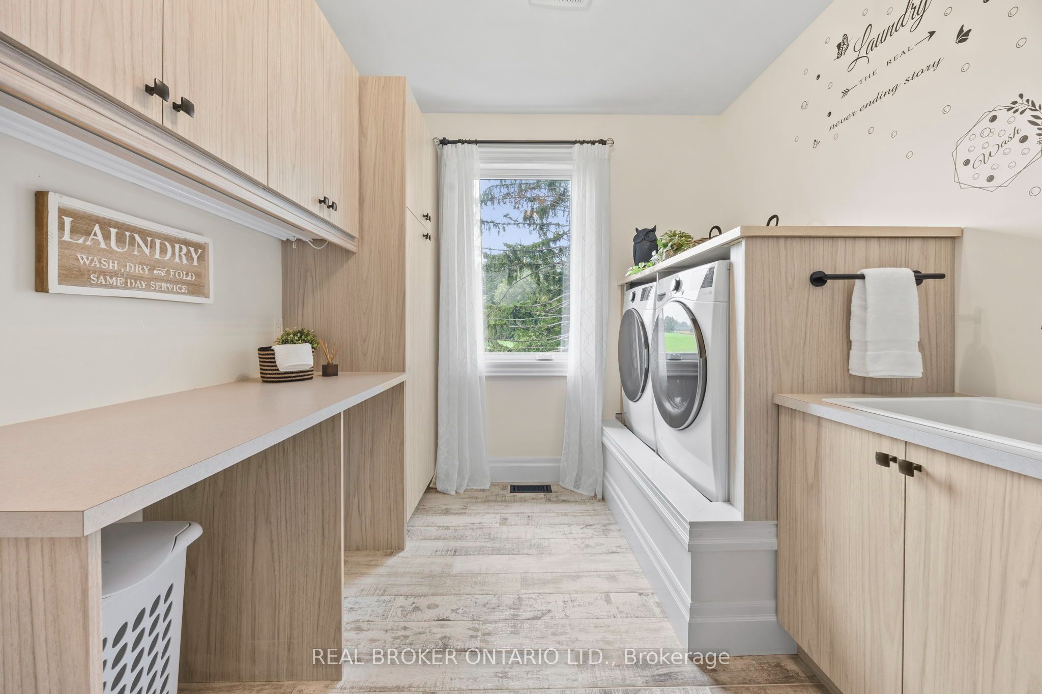3898 Line 9 Property Photo 29