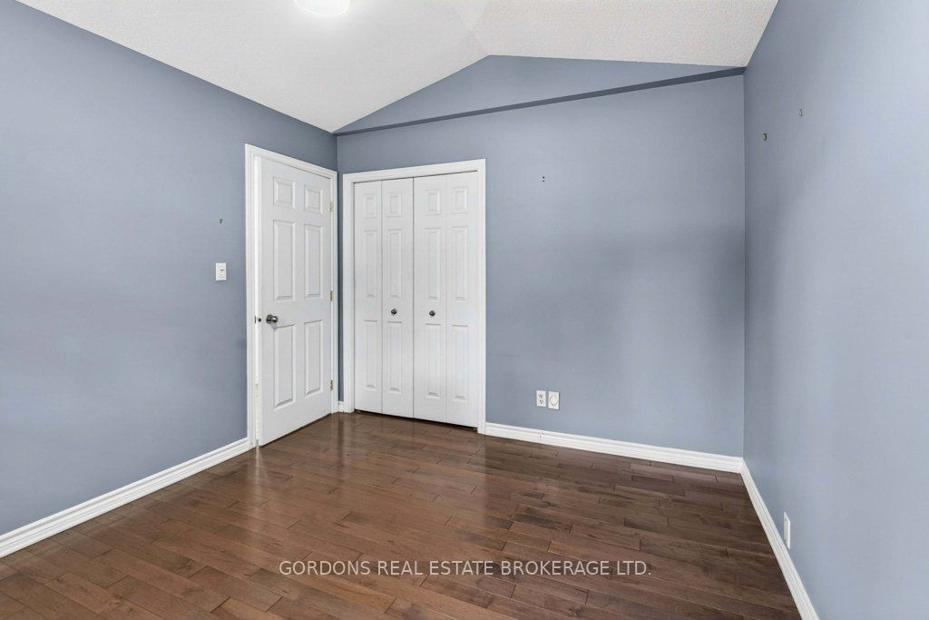 633 Melrose Street Property Photo 12