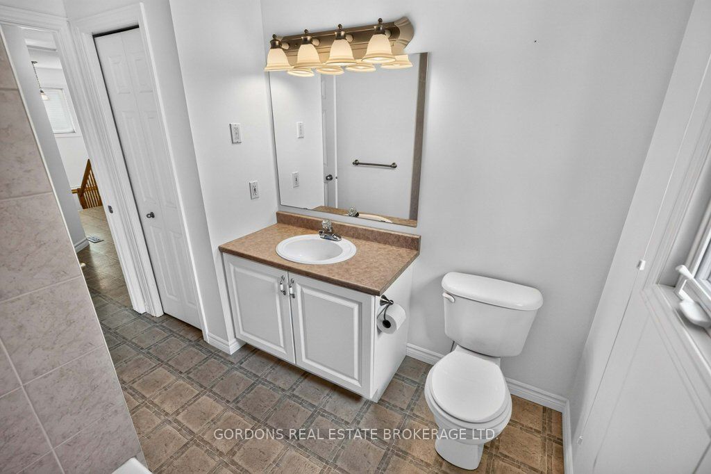 633 Melrose Street Property Photo 16