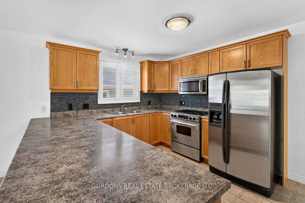 633 Melrose Street Property Photo 22