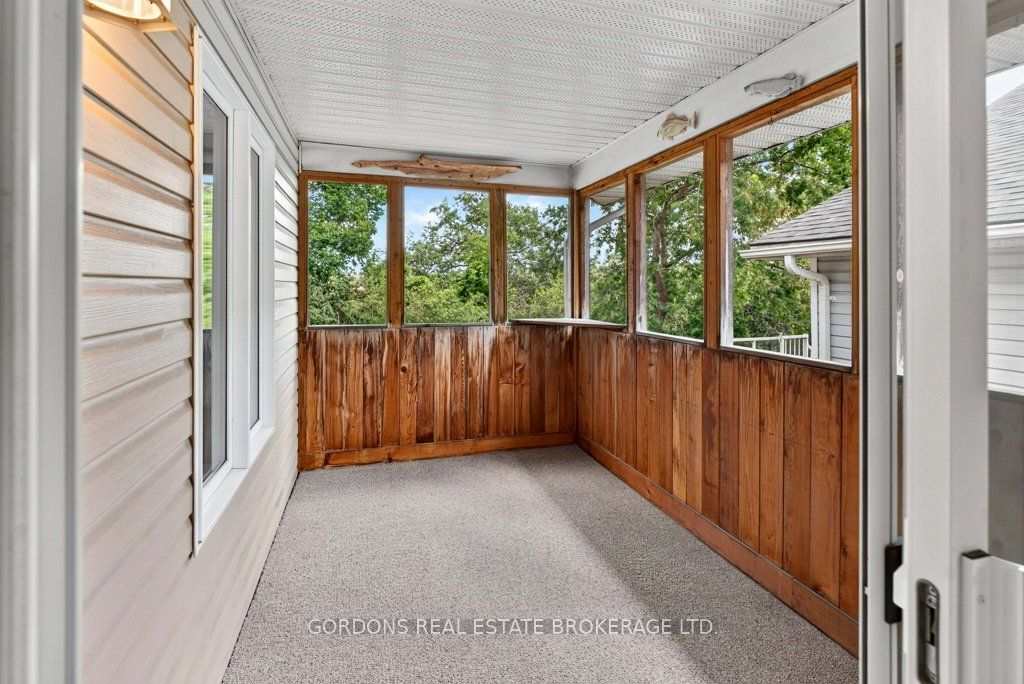633 Melrose Street Property Photo 31
