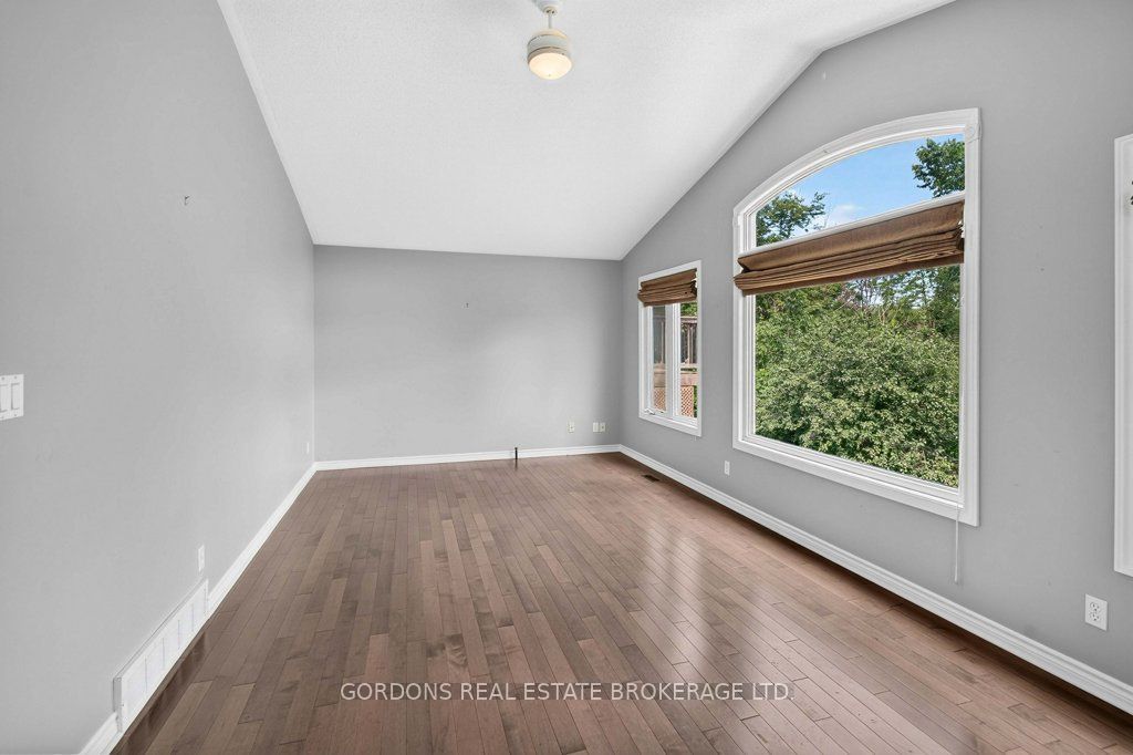 633 Melrose Street Property Photo 32