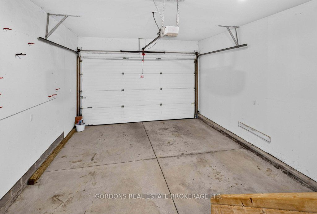 633 Melrose Street Property Photo 38
