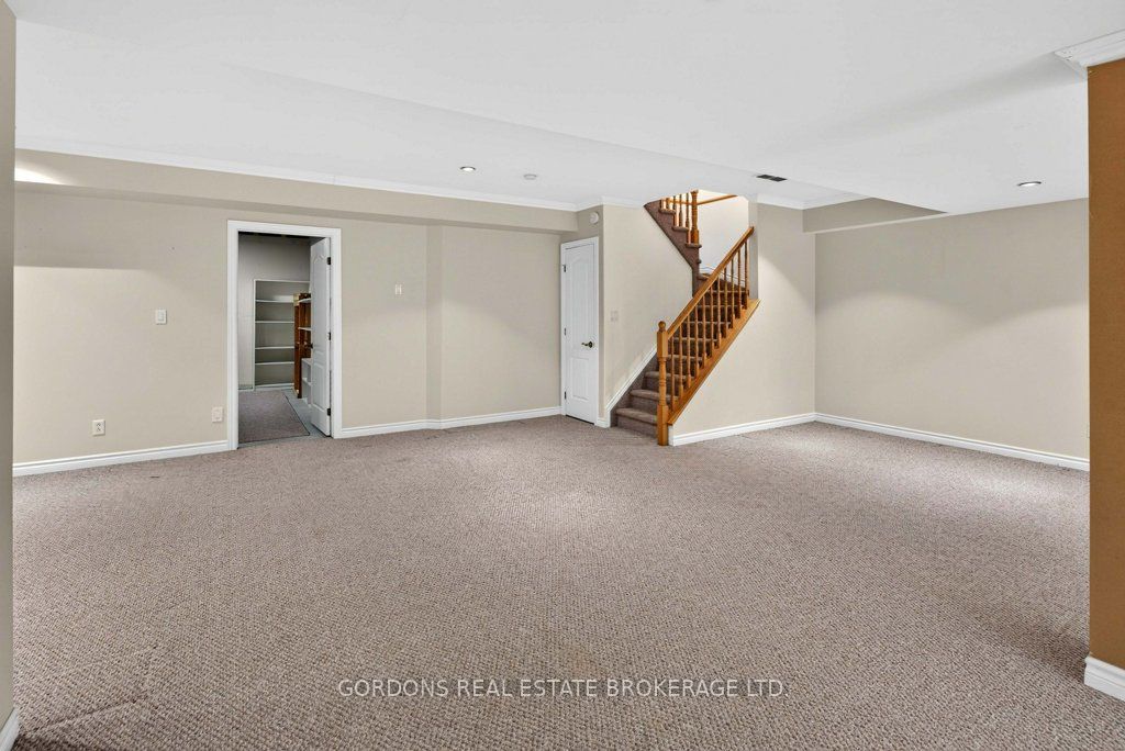 633 Melrose Street Property Photo 43