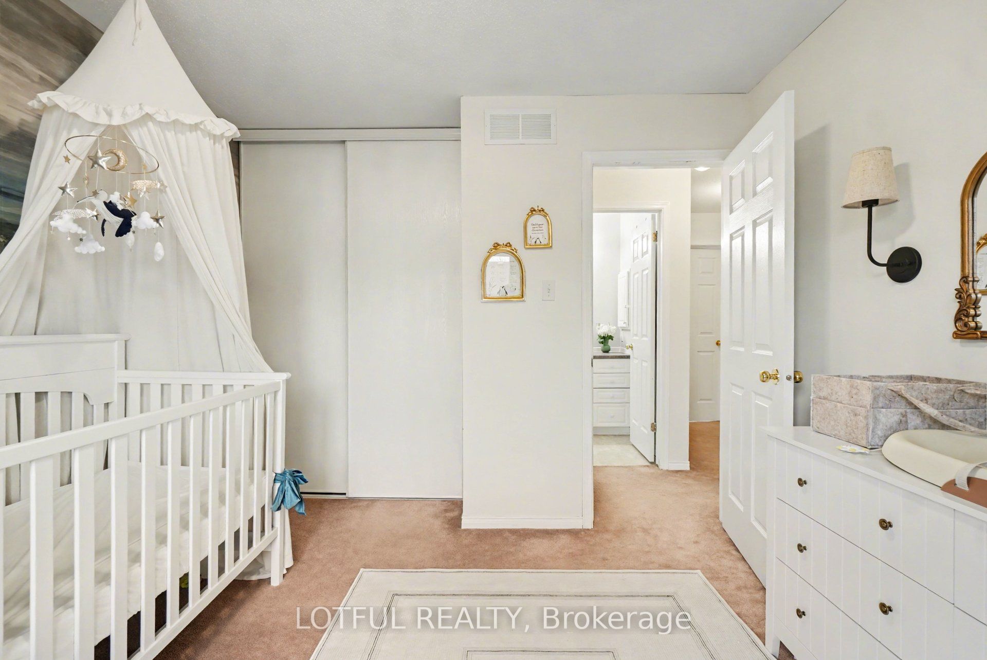 3 Collington Street Property Photo 22