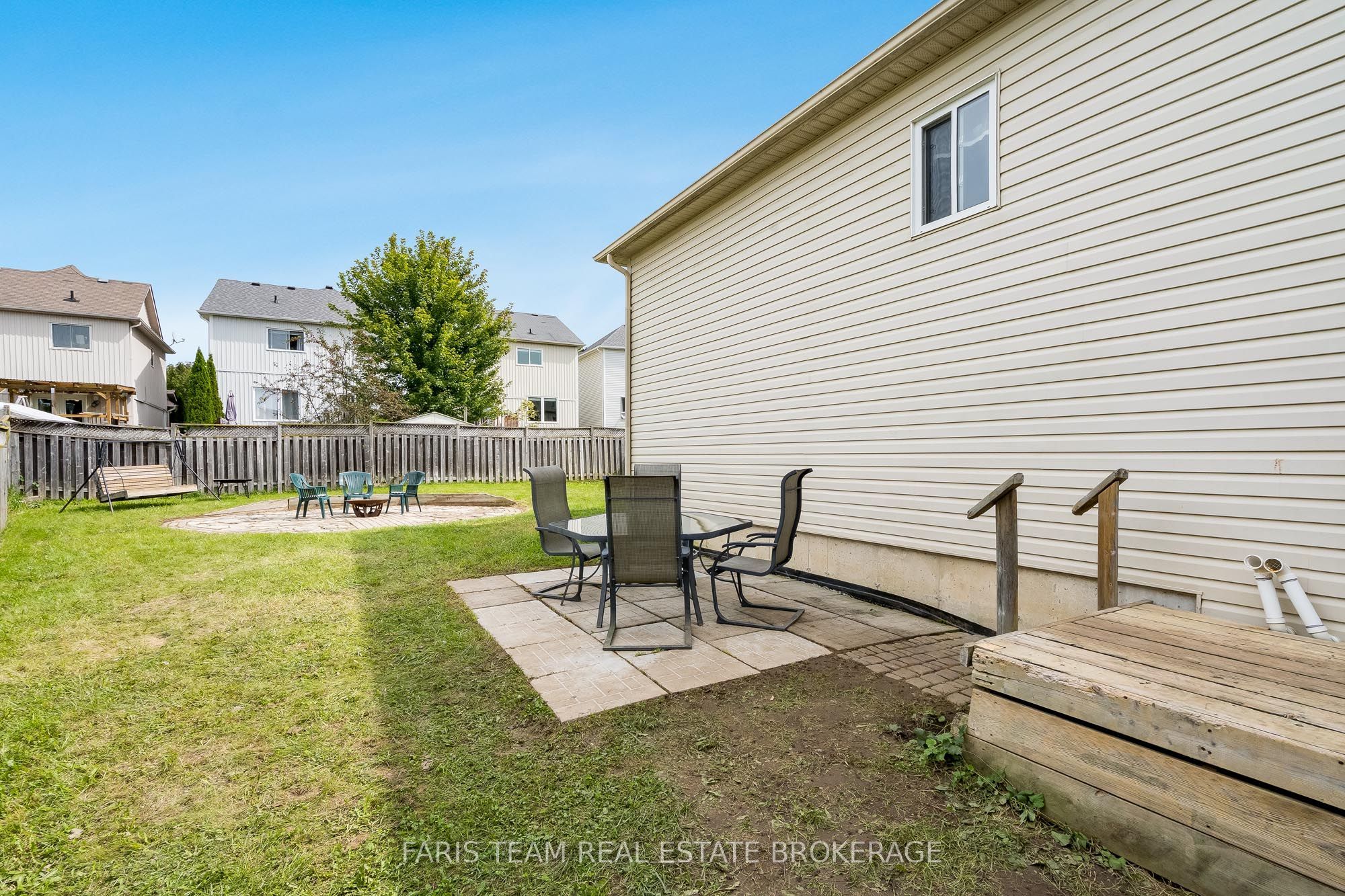 782 Greenwood Crescent Property Photo 32