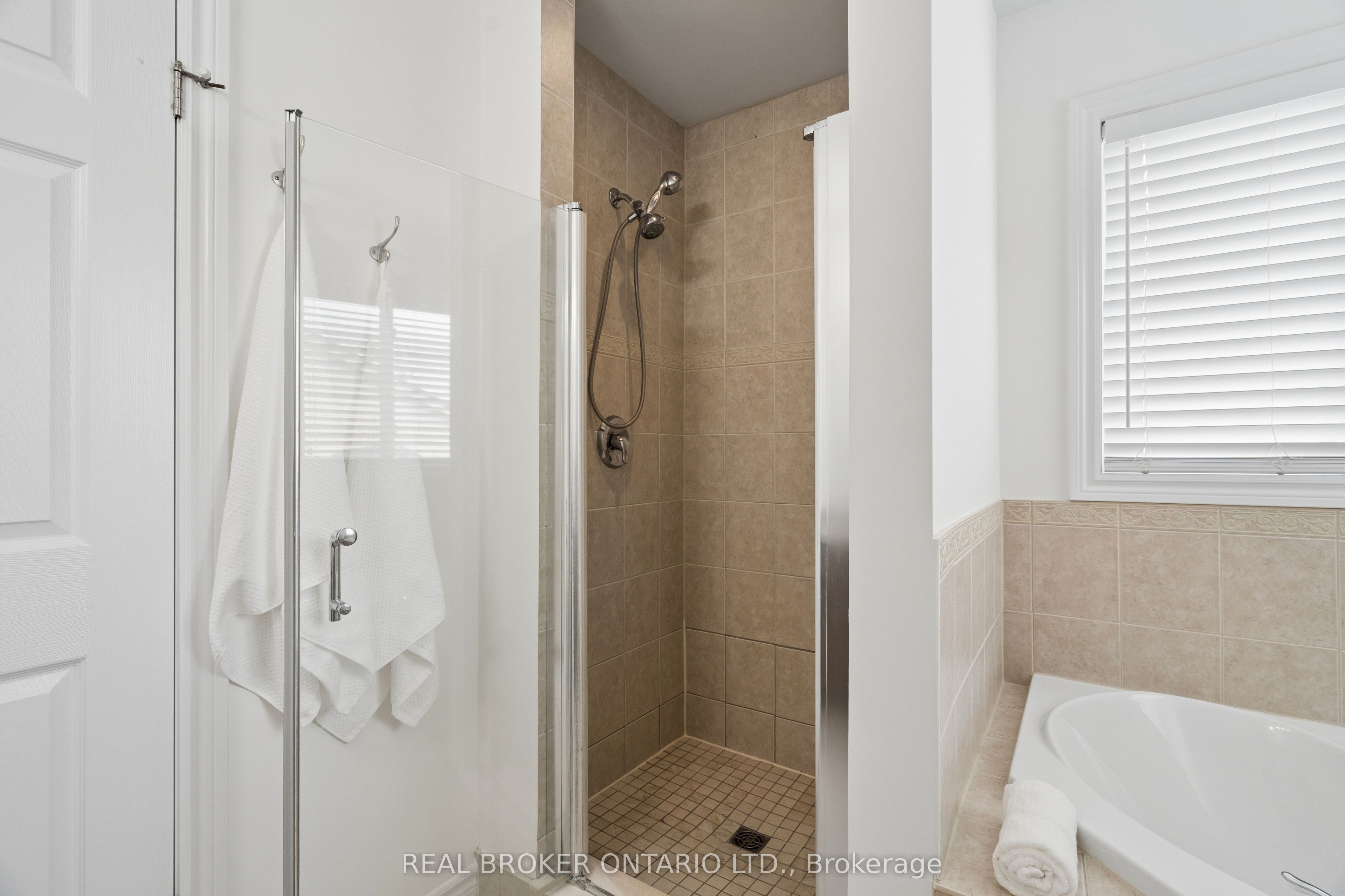 236 Ridge Top Crescent Property Photo 25