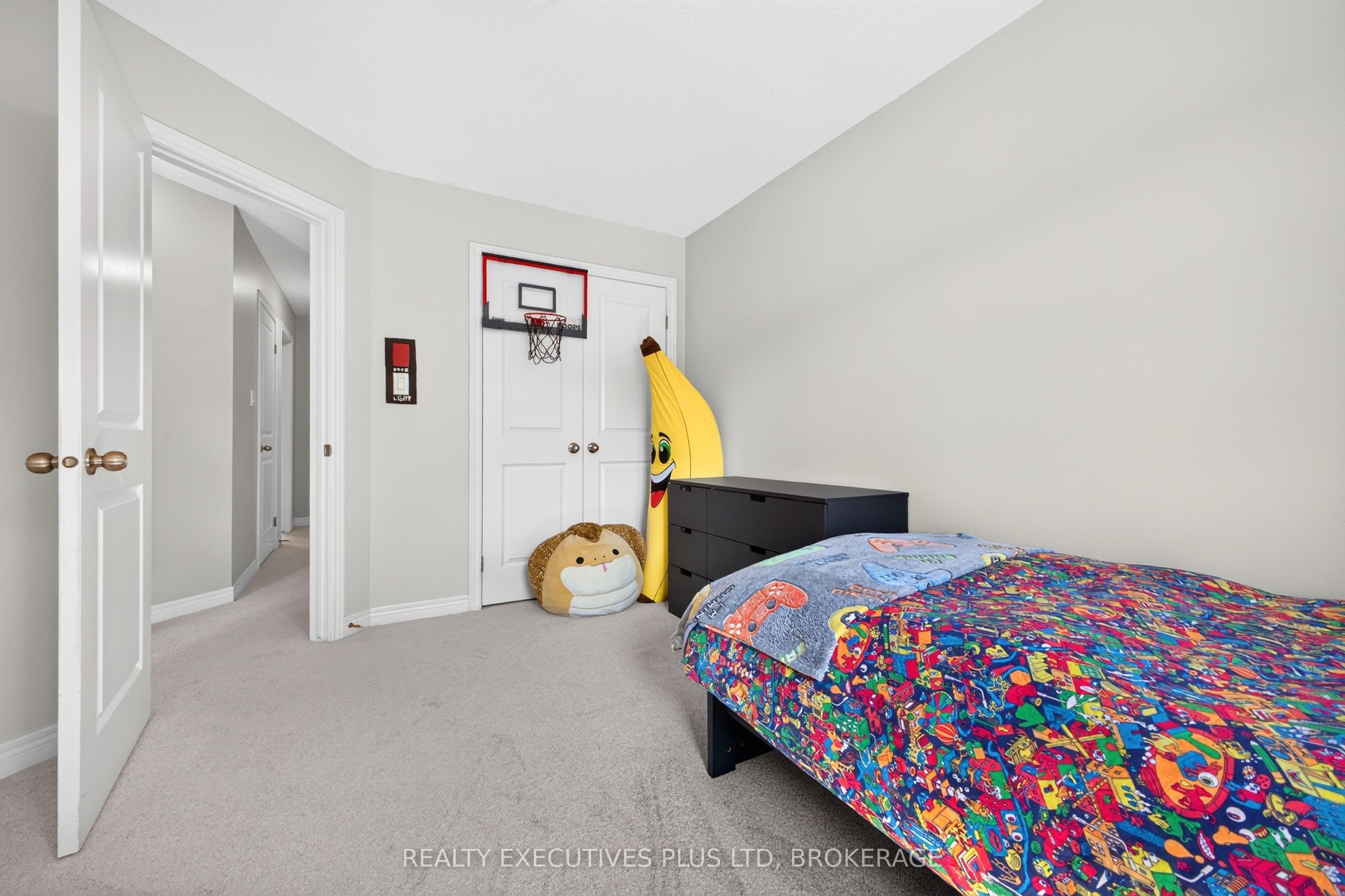43 Kerman Avenue 9 Property Photo 37